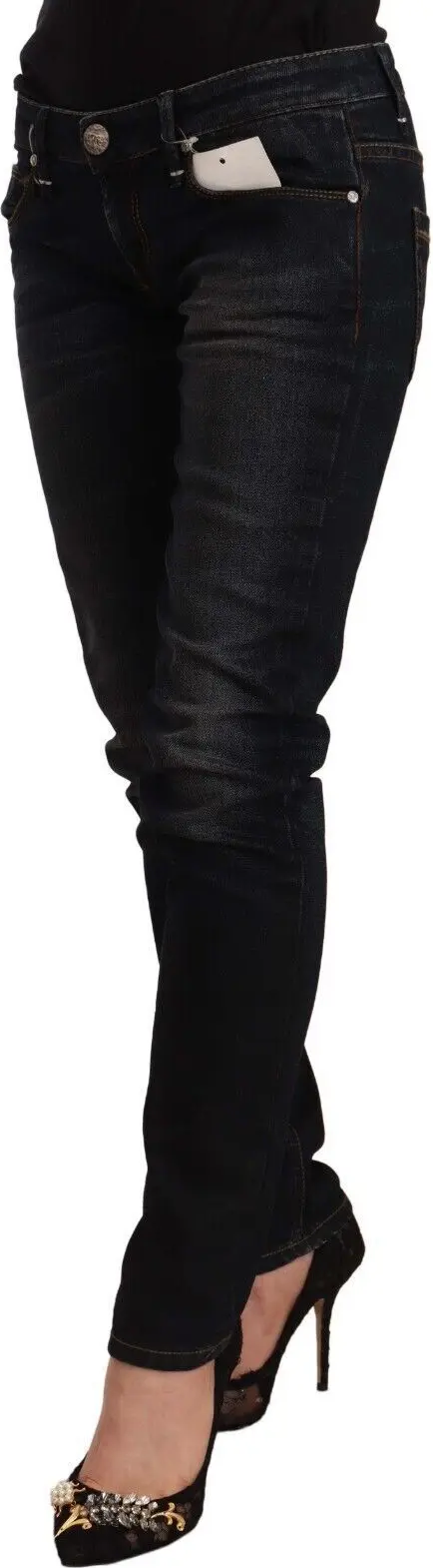 Jeans Yacht