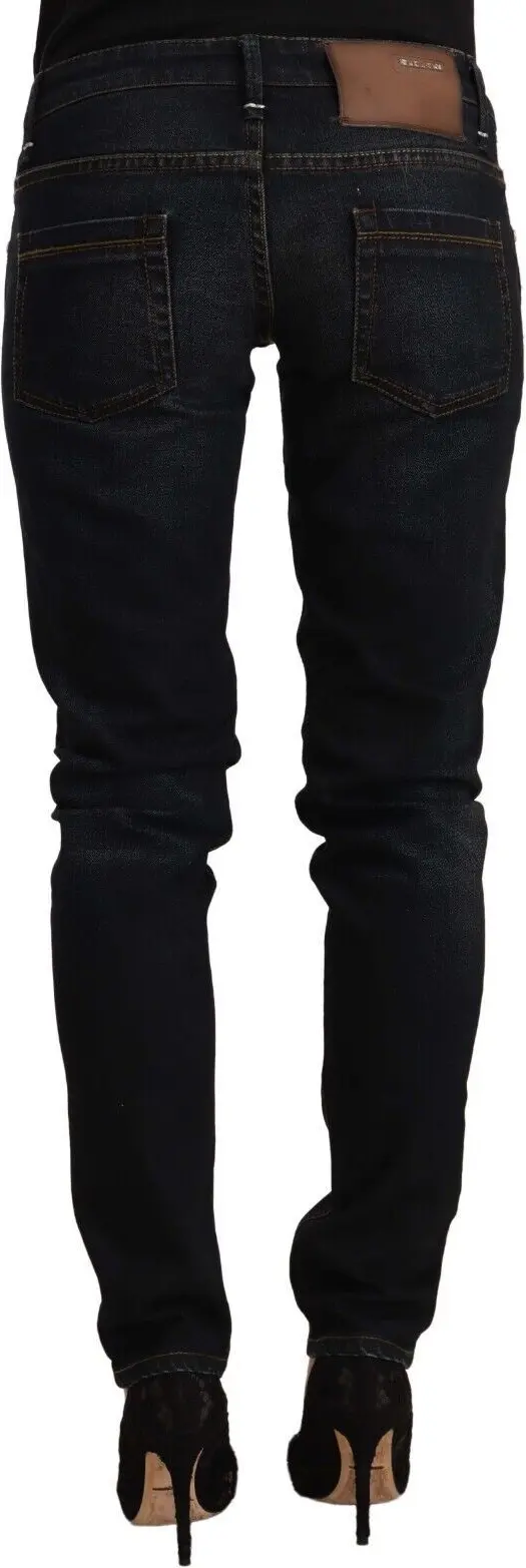 Jeans Yacht