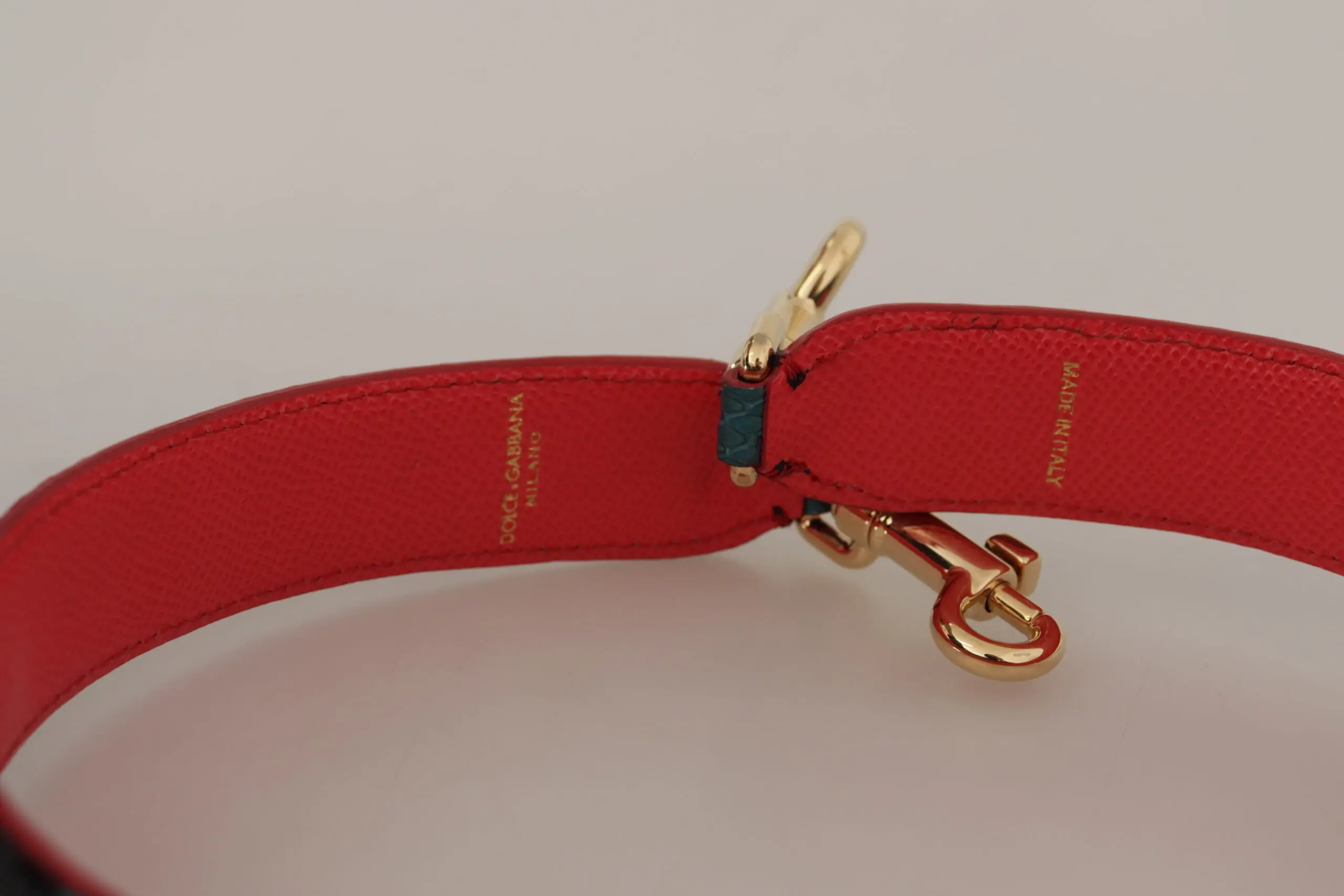 Yelka uchun Dolce & Gabbana zamogi