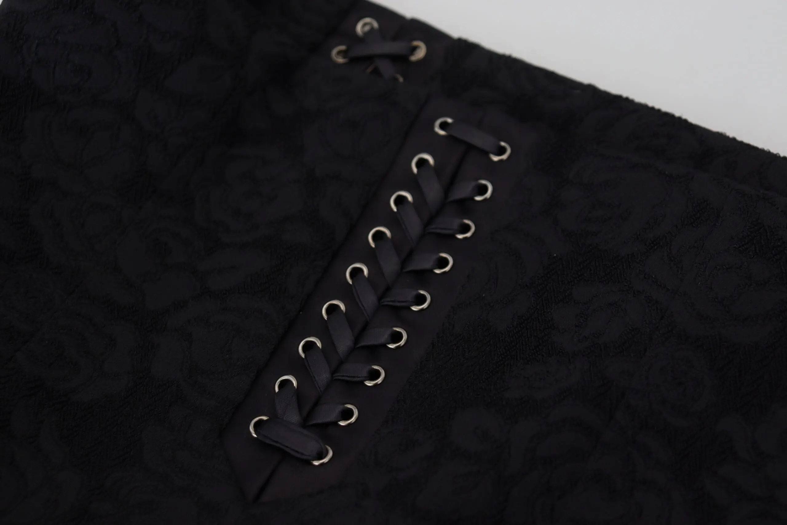 Dolce & Gabbana Qora Brokar Tikilgan Kiyim