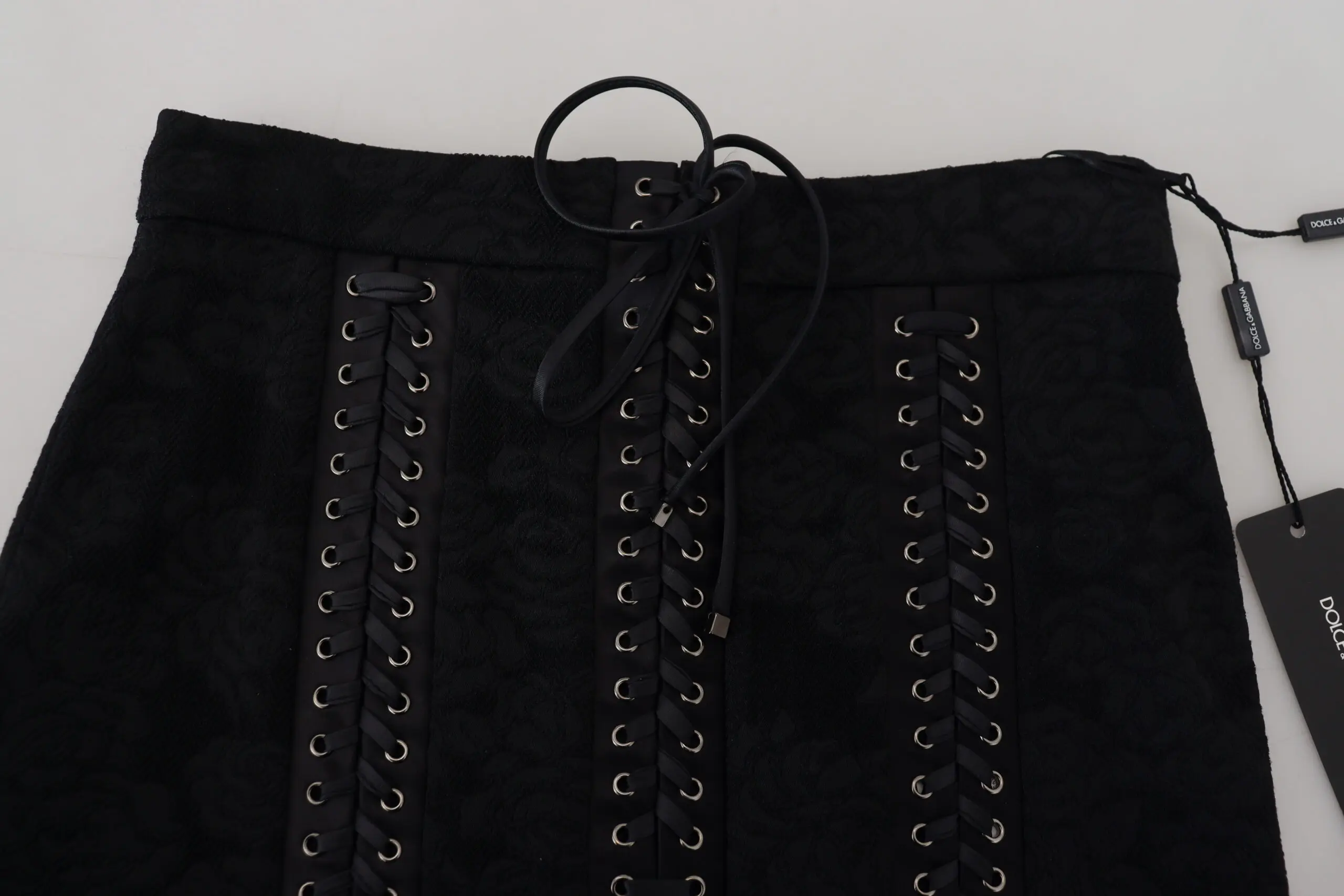 Dolce & Gabbana Qora Brokar Tikilgan Kiyim