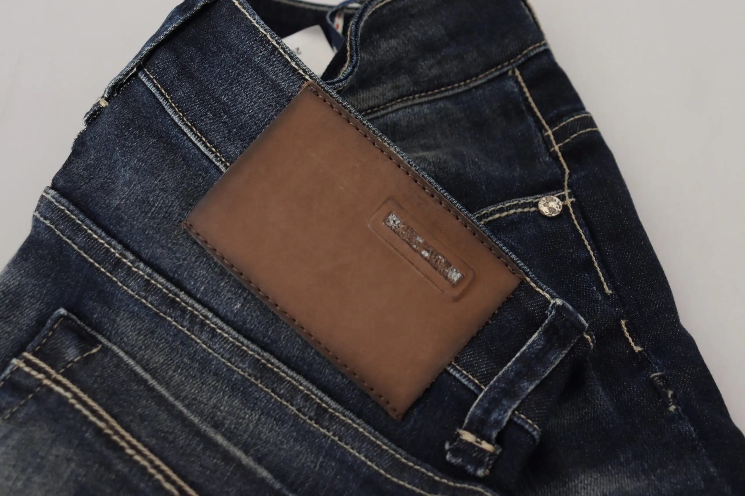 Jeans Yacht