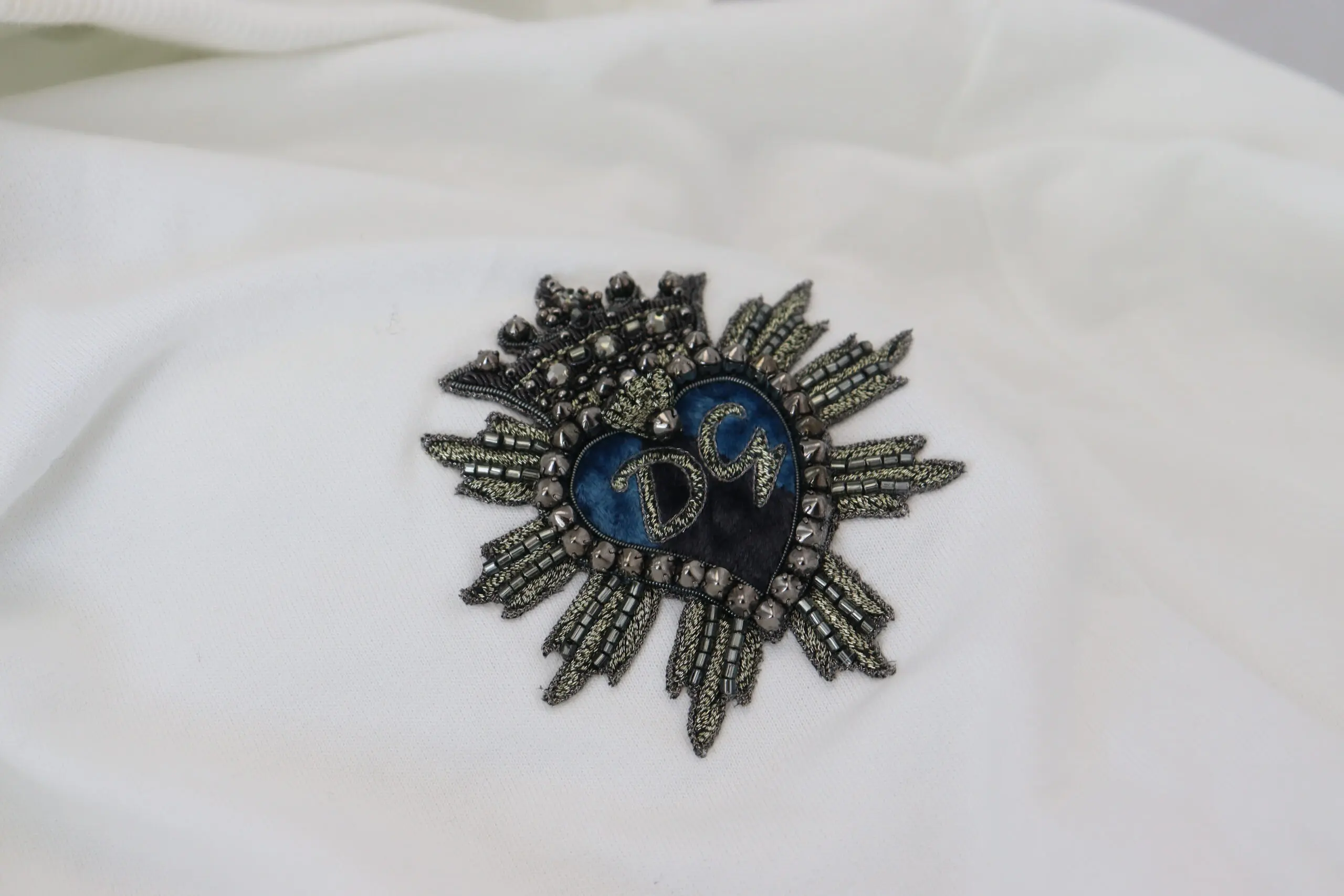 Dolce & Gabbana`(li) bosh kiyim`li sviter