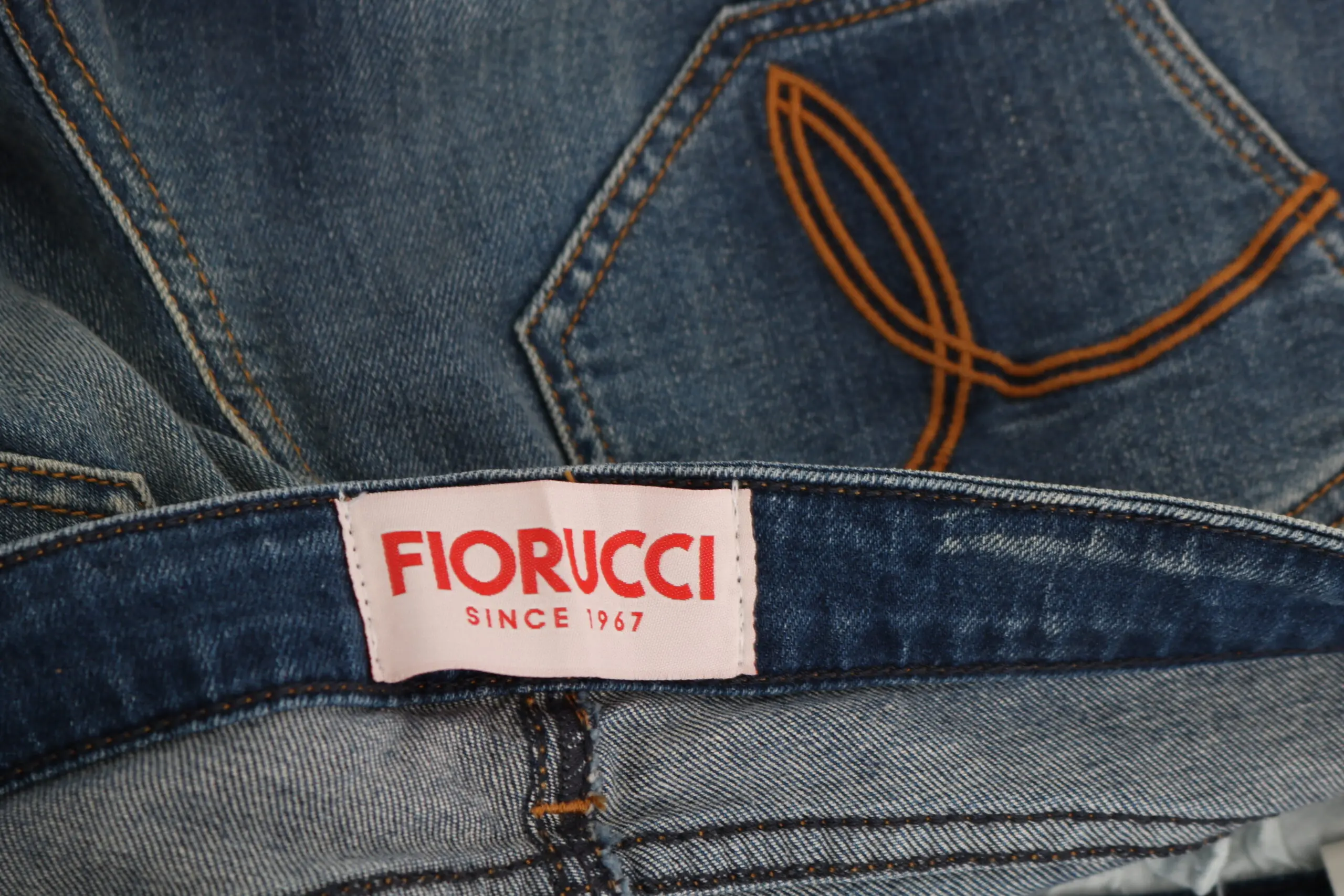 Джинсы Fiorucci Голубые Стираные Средняя Посадка Узкий Крой Деним