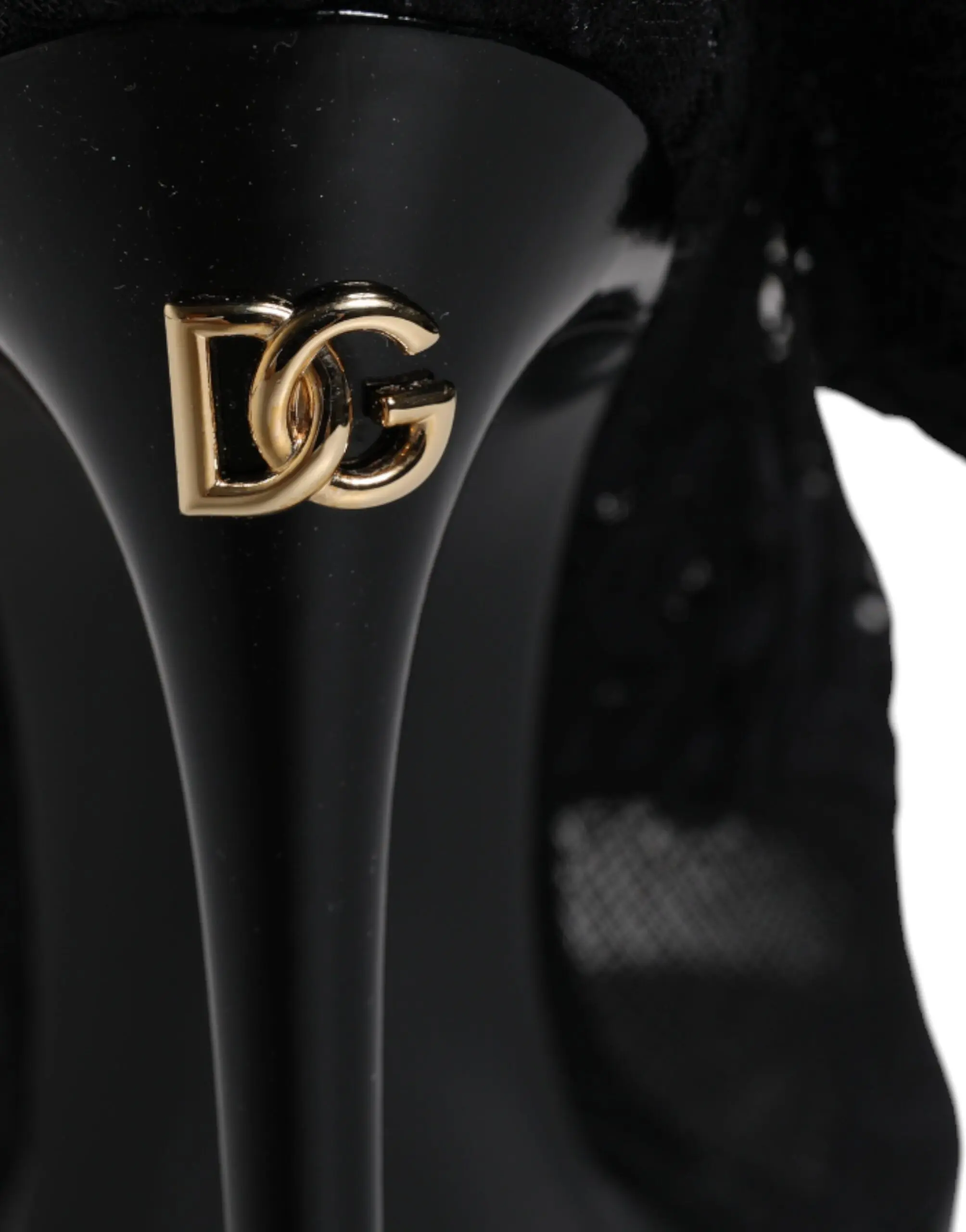 Dolce & Gabbana etikali etiketkalari bilan yangi, 100% original etiklar.