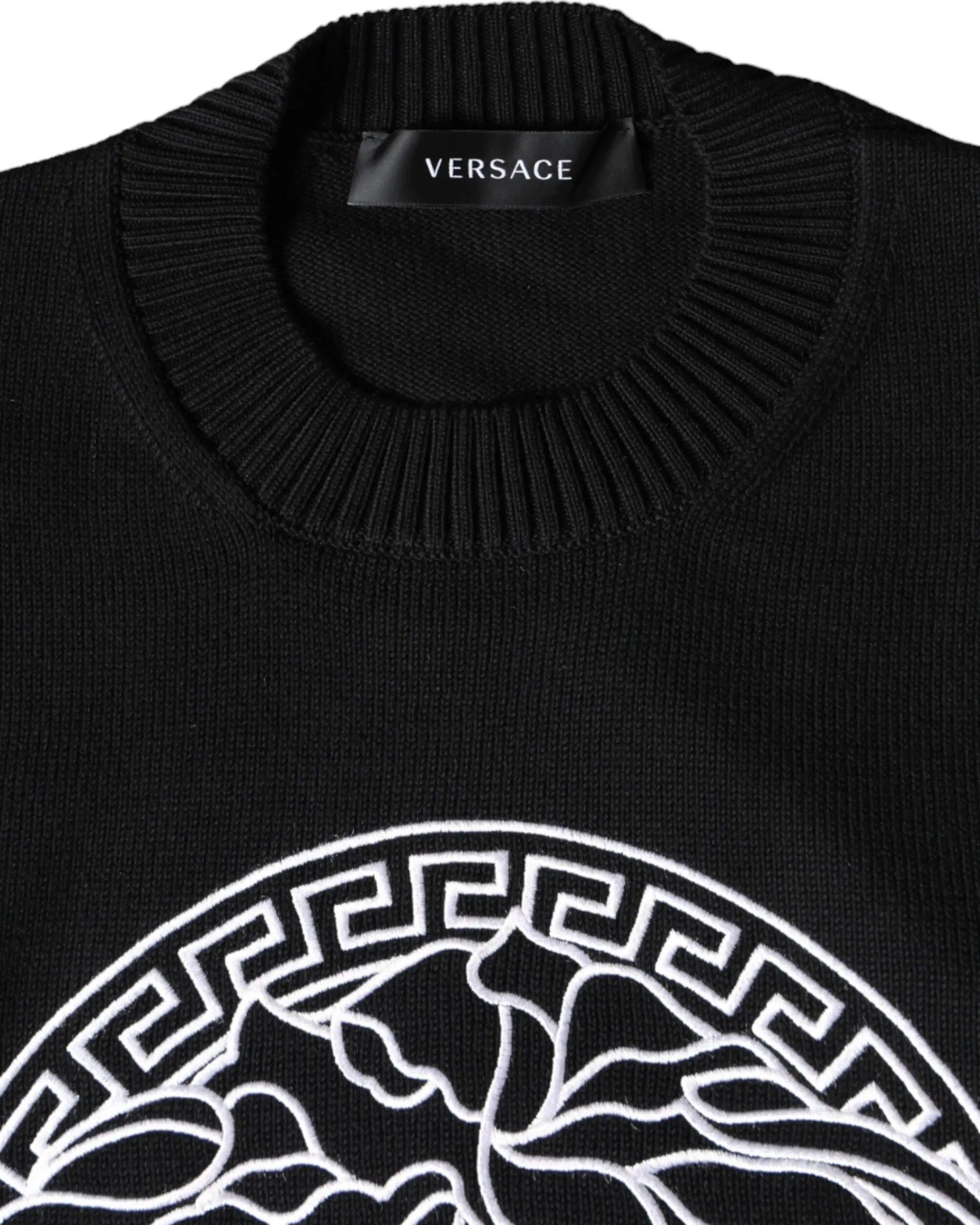 Свитер-пуловер Versace Черный с вышивкой Medusa, с круглым воротом