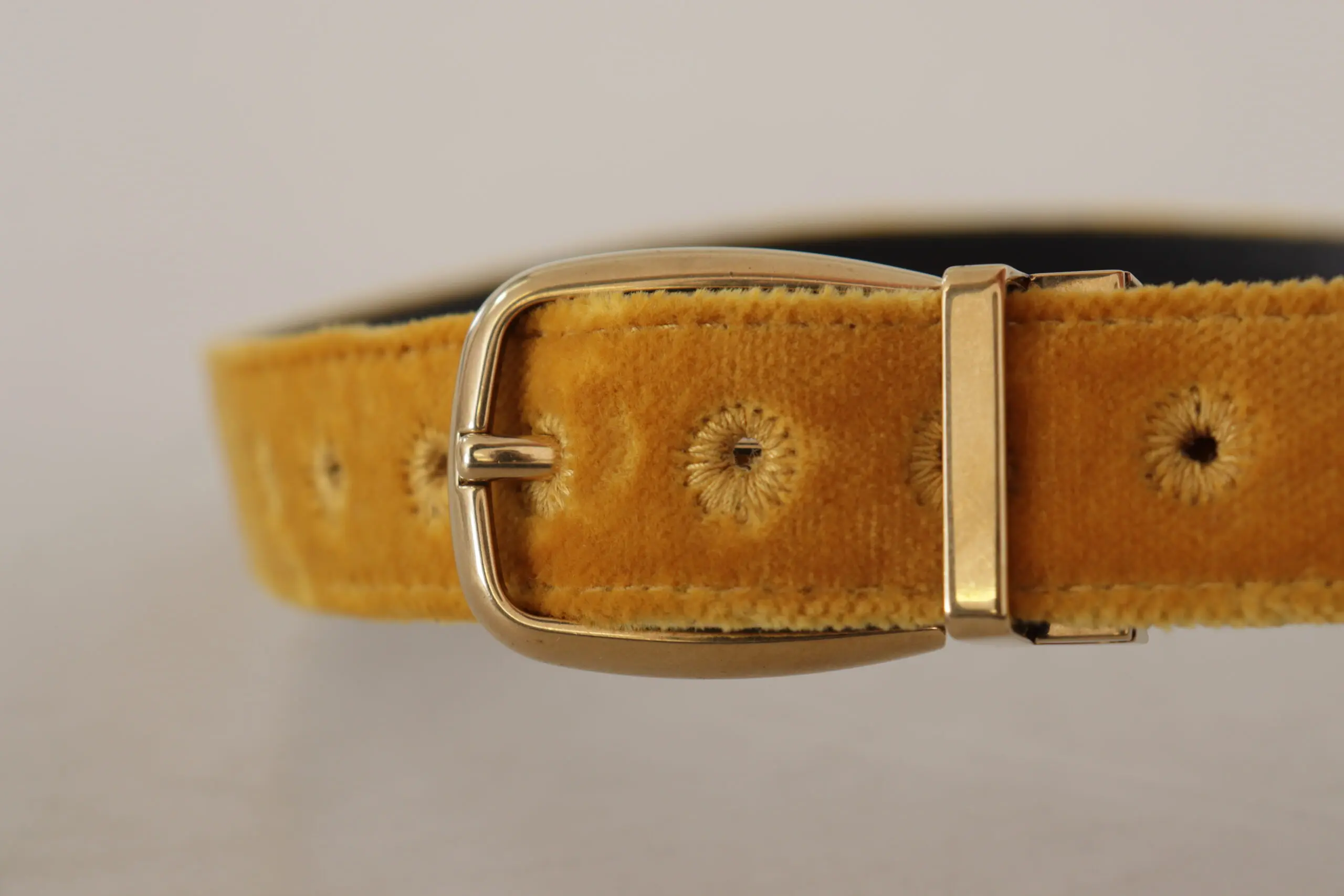 Bel Dolce & Gabbana Elegant Velvet Gold Buckle Ayollar uchun Kamar