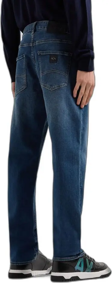 Джинсы Armani Exchange