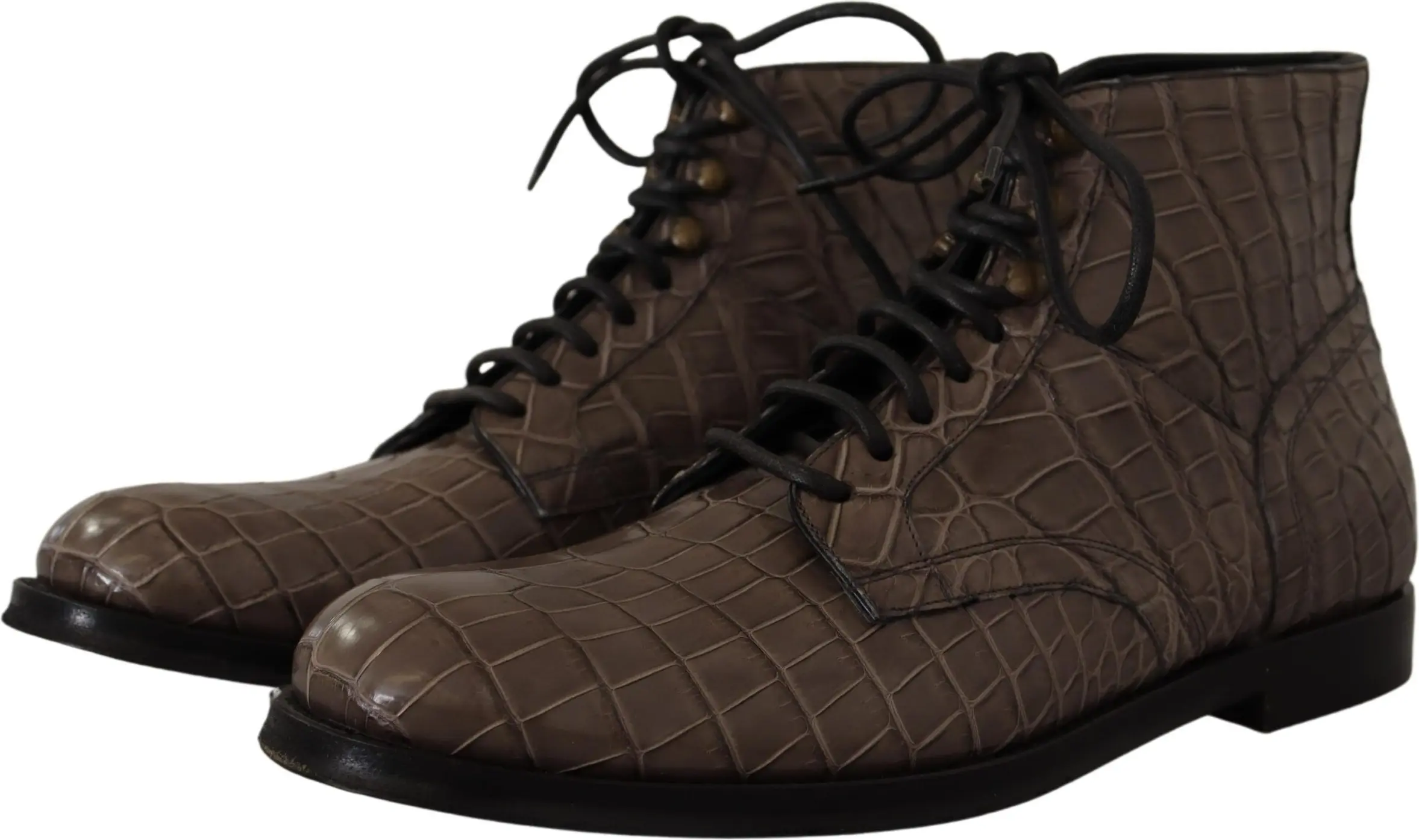 Dolce & Gabbana Derby etiklari
