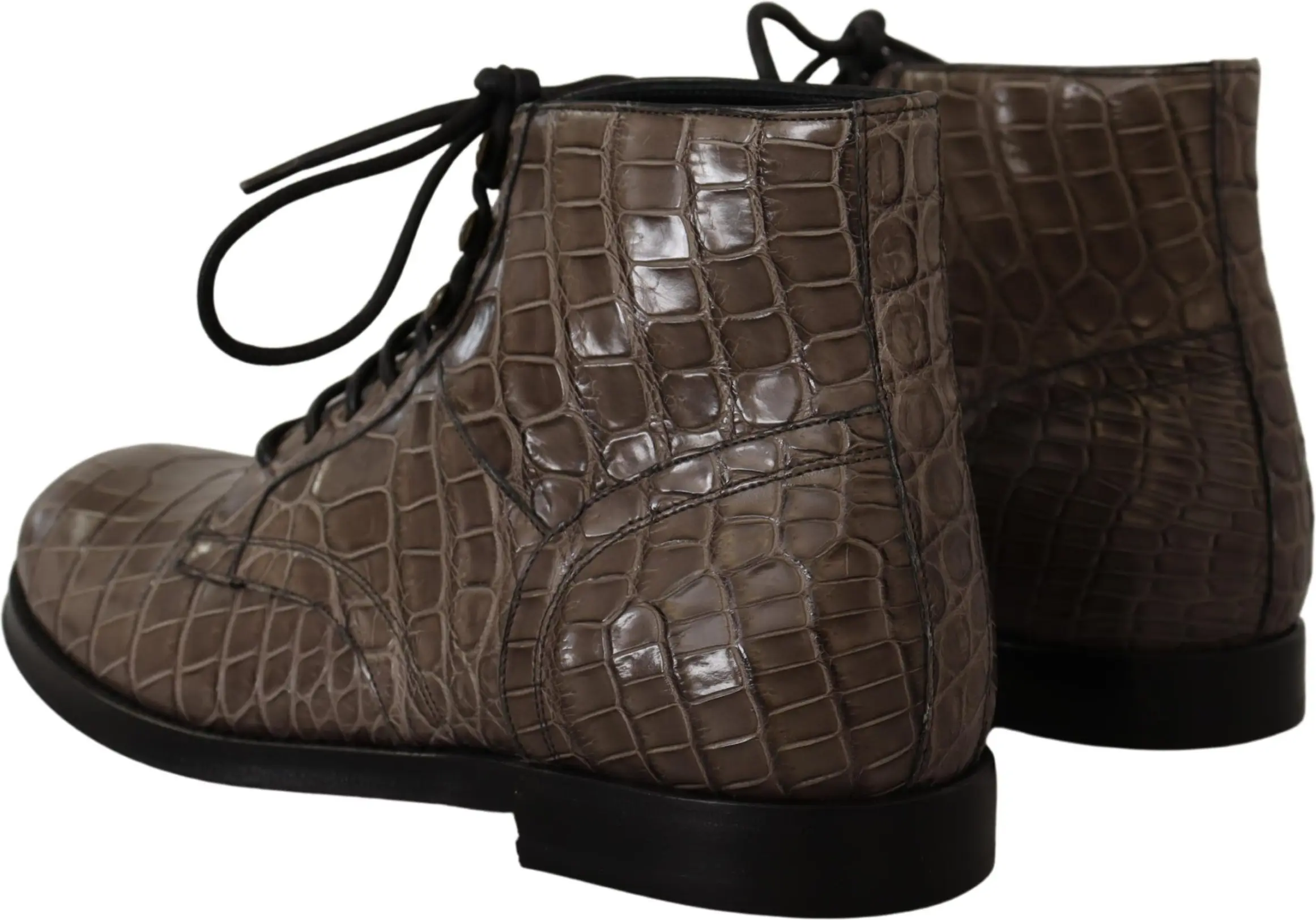 Dolce & Gabbana Derby etiklari