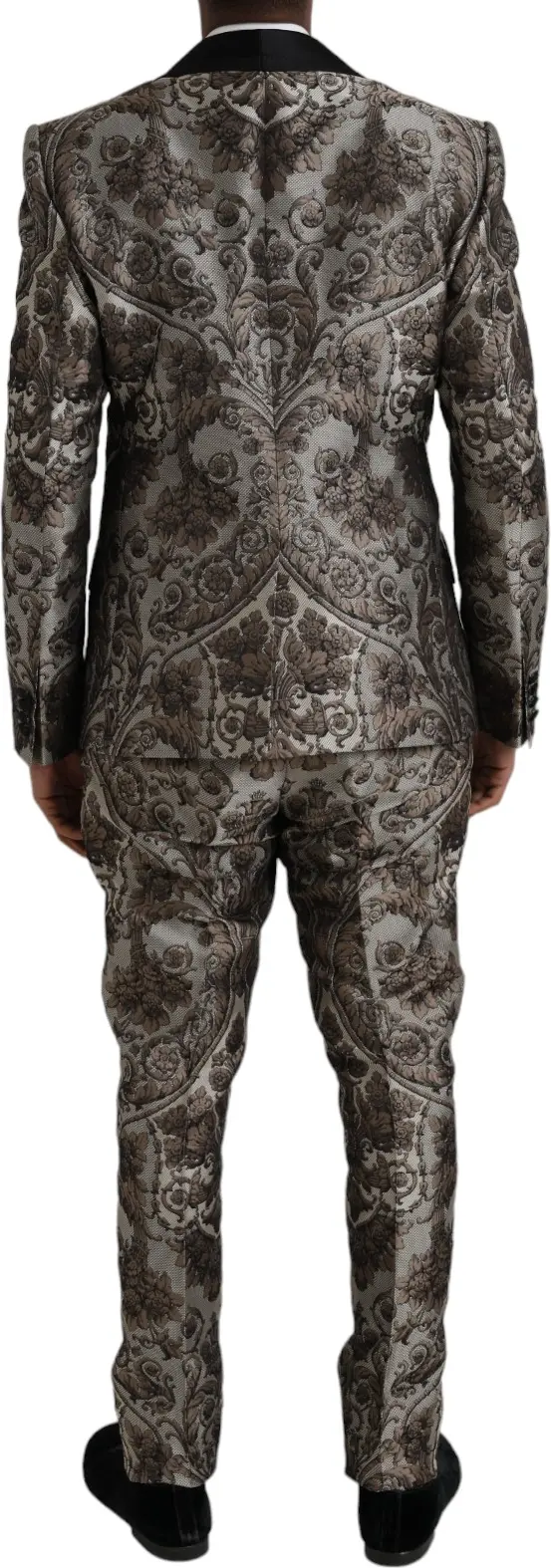 3 ta Dolce & Gabbana kostyumi