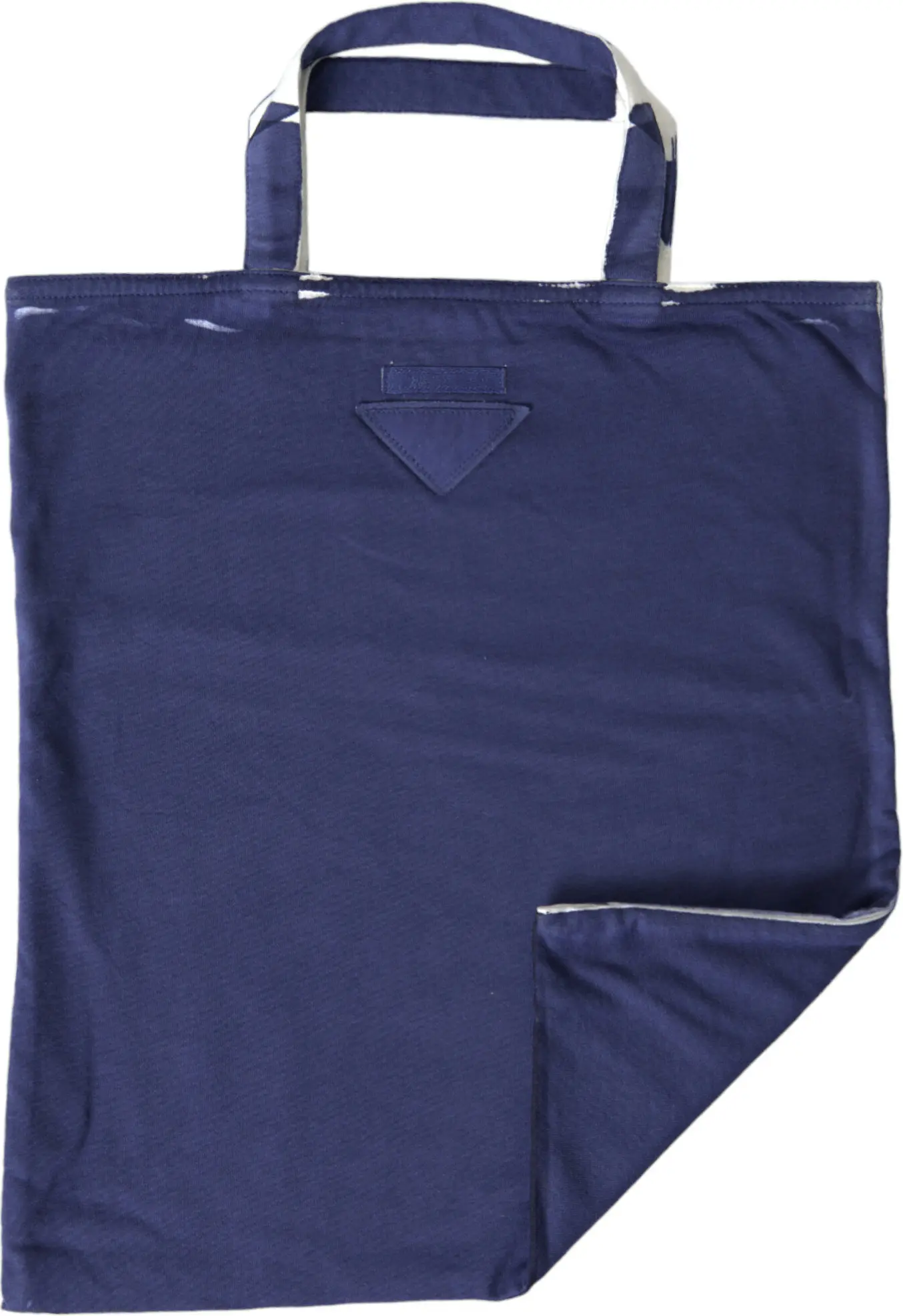 Prada xarid sumkasi