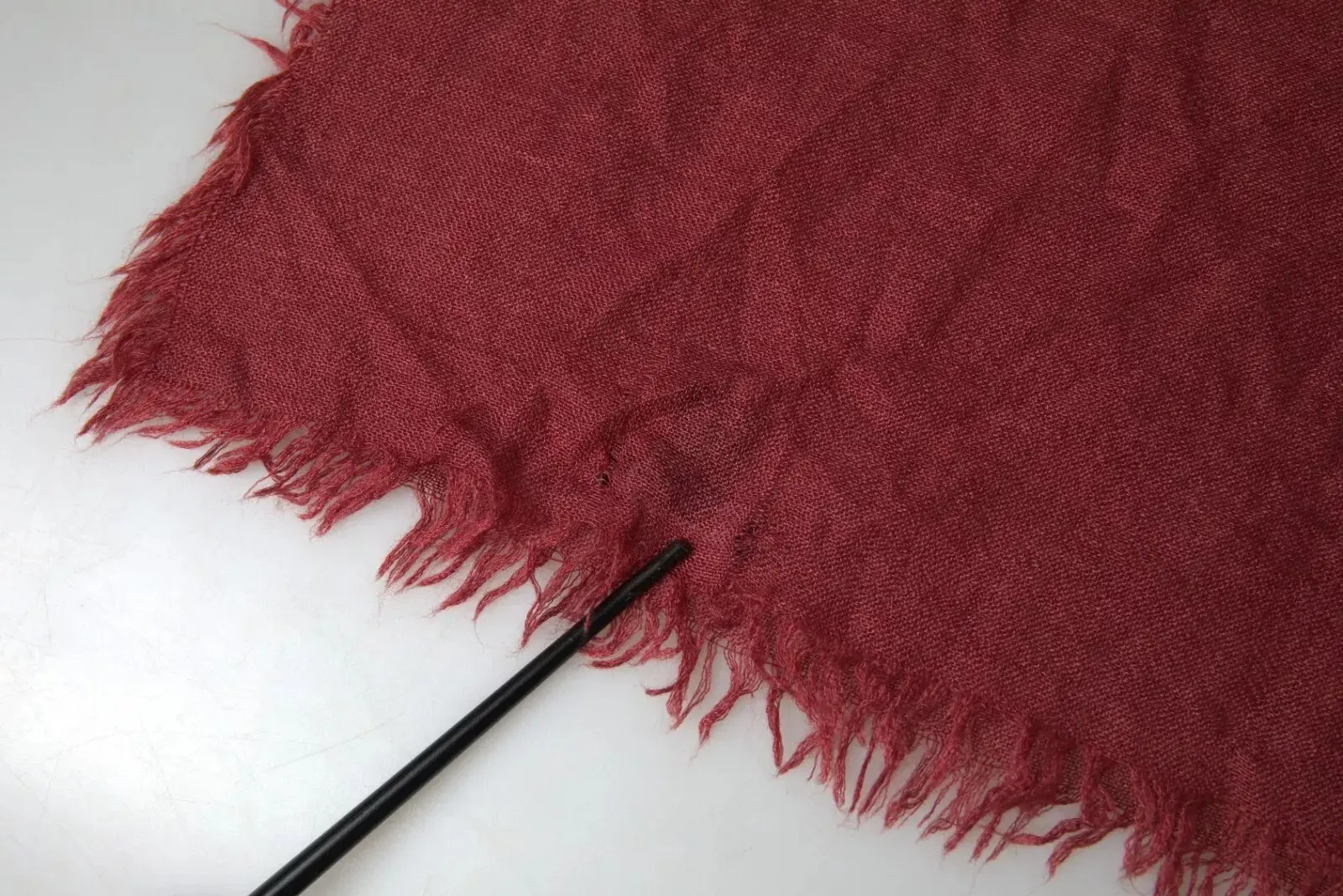 Shawl Dolce & Gabbana Maroon Cashmere Knit Wrap