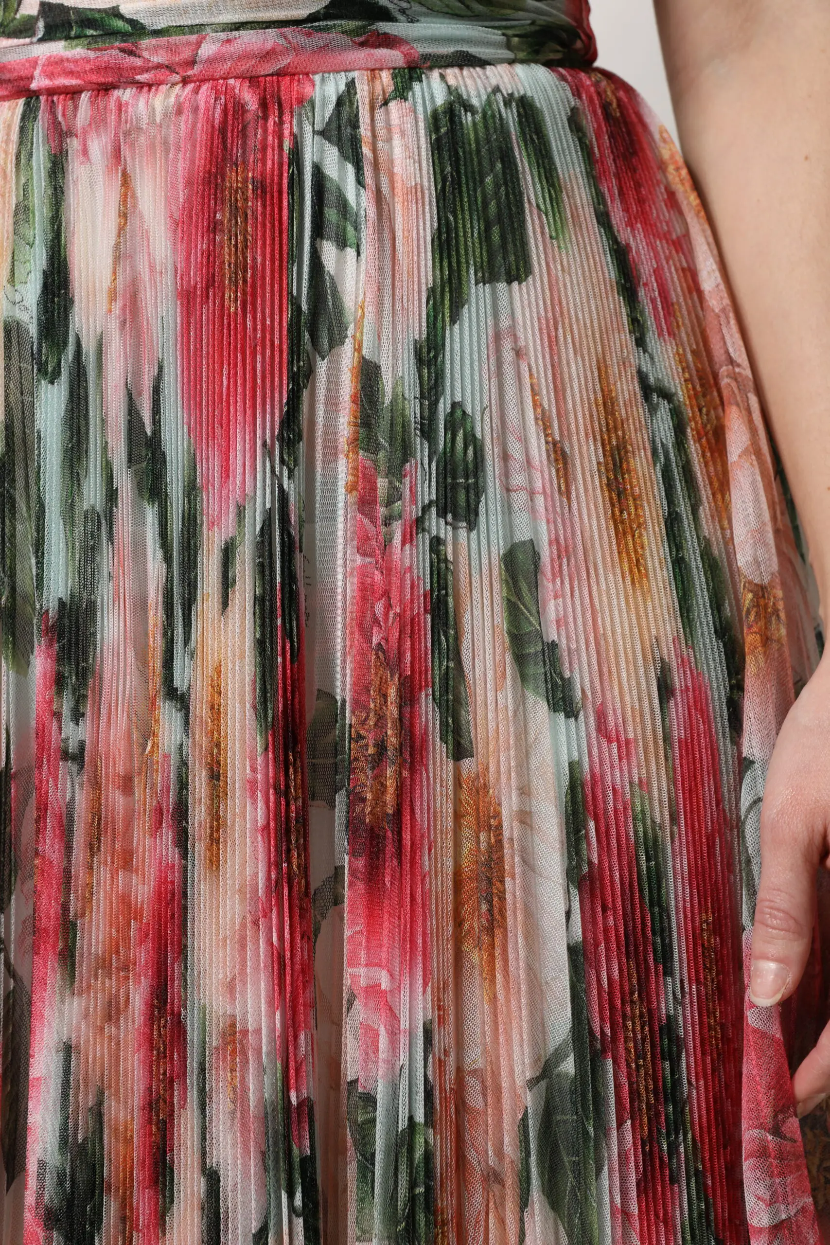 Dolce & Gabbana midi yubkasi