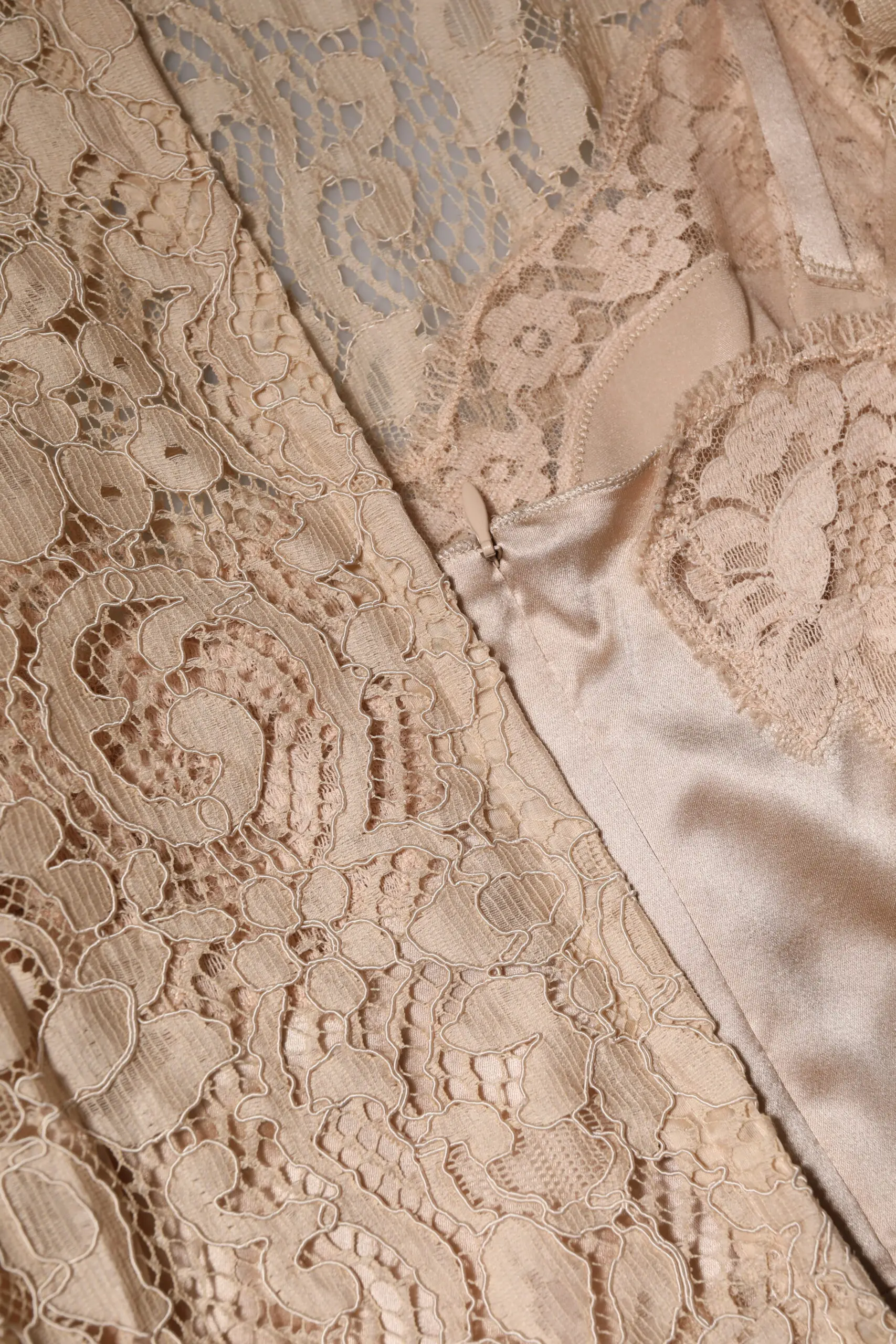 Beige Floral Lace Sleeveless Sheath Dress Dolce & Gabbana
