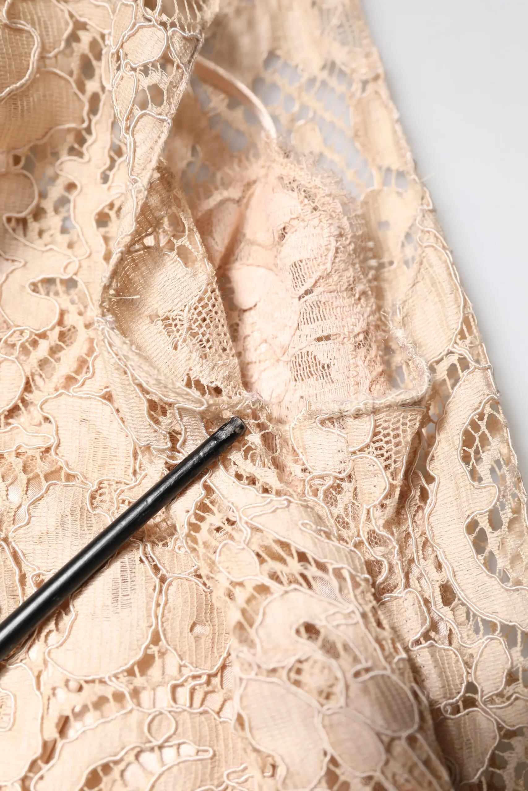 Beige Floral Lace Sleeveless Sheath Dress Dolce & Gabbana