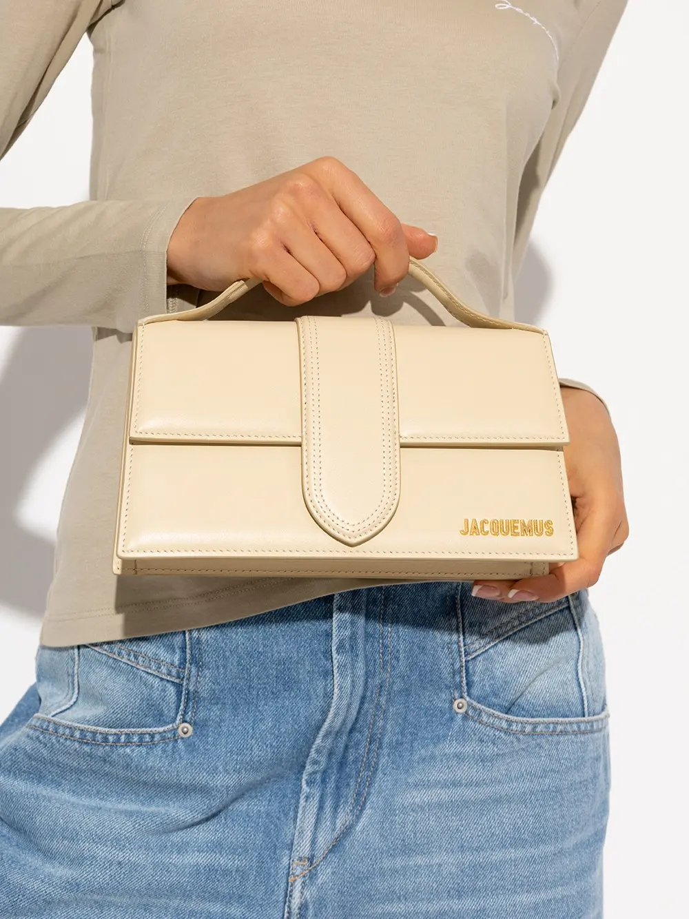 Сумка Jacquemus Le Grand Bambino