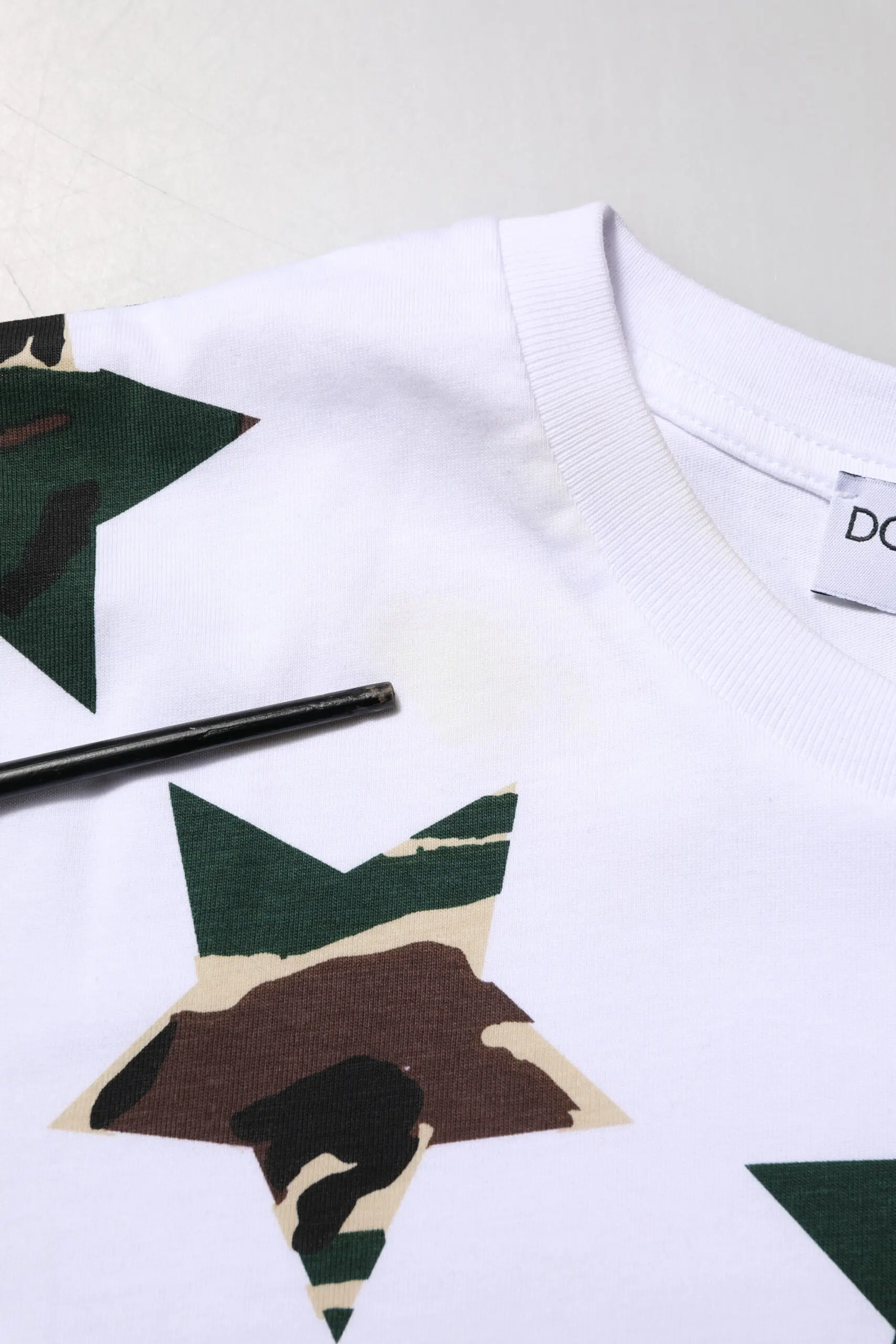 Dolce & Gabbana erkaklar uchun yumaloq yoqali paxta futbolka