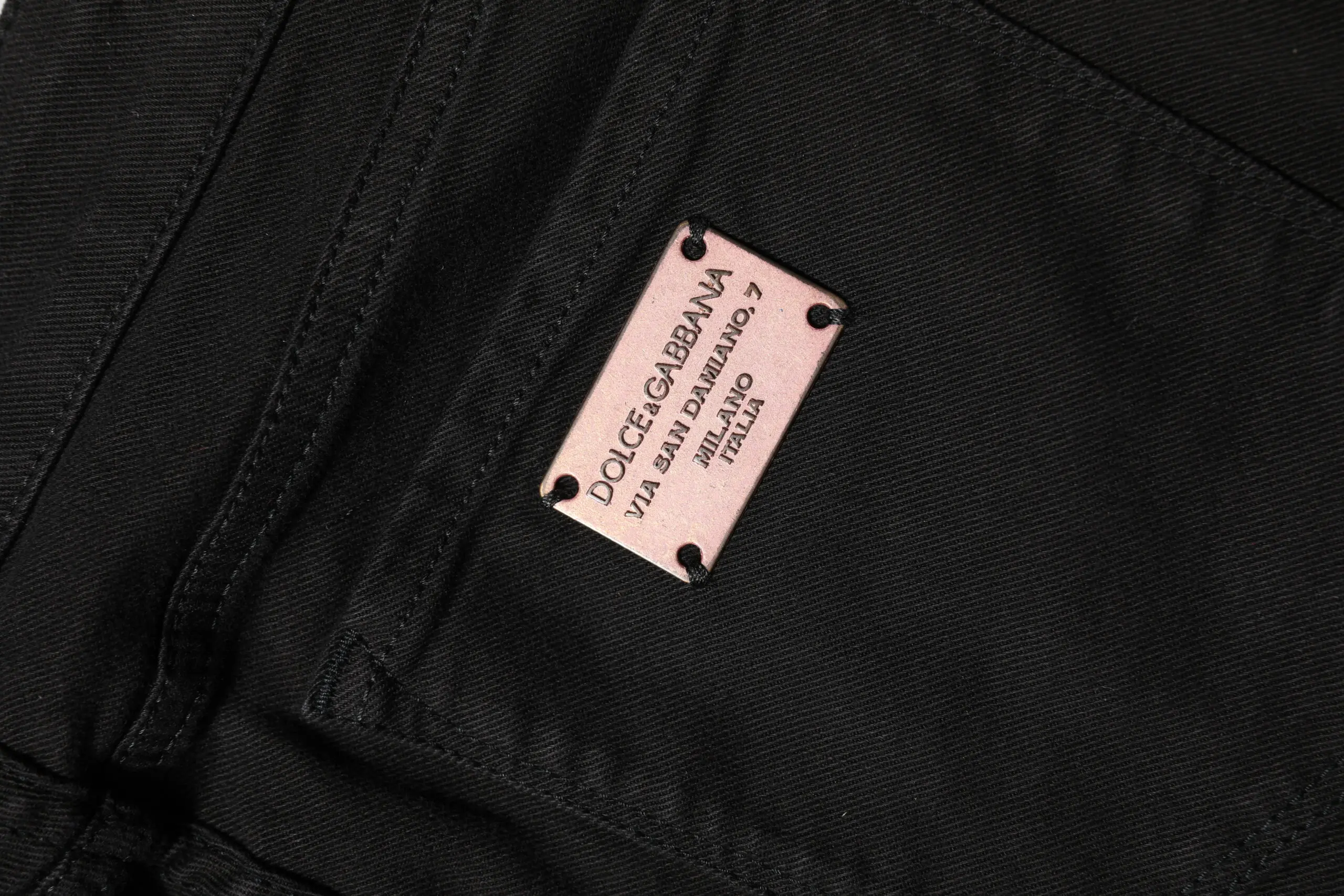 Dolce & Gabbana qora paxta jinsi shimlar
