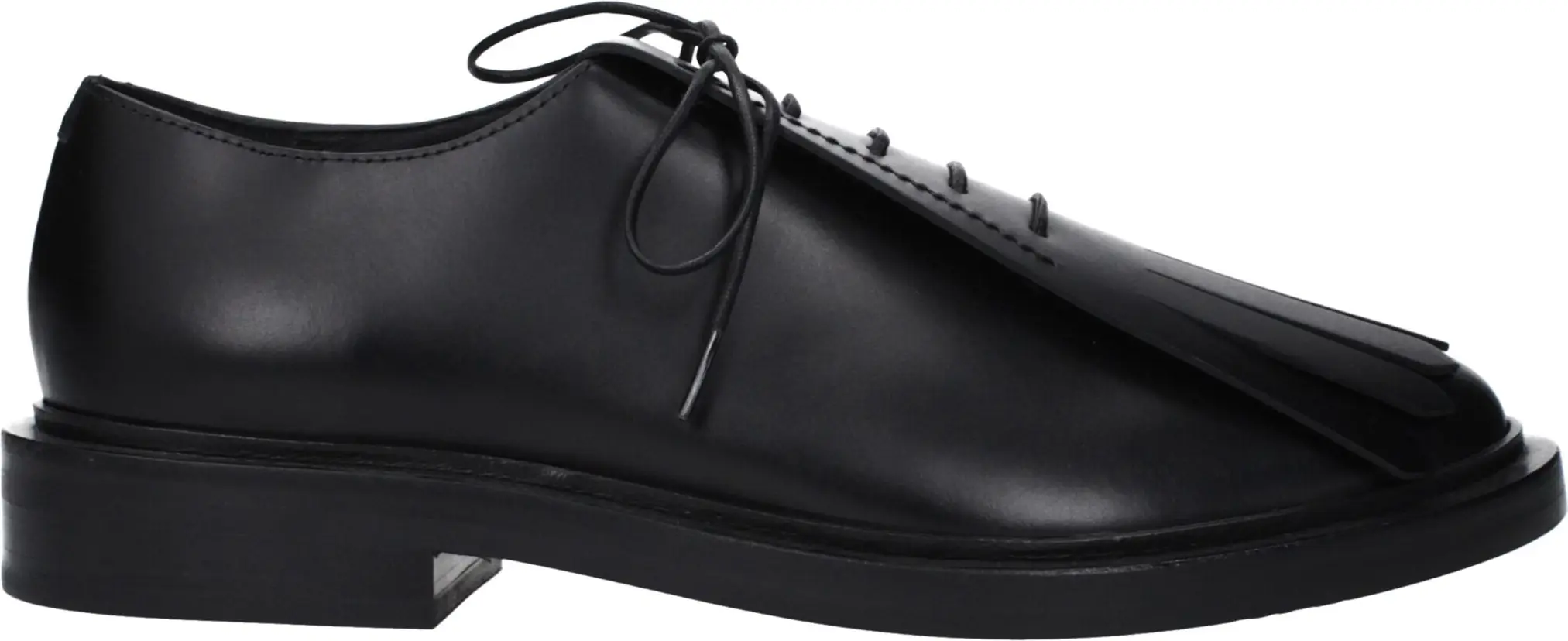 Oxfords va Derbi Max Mara