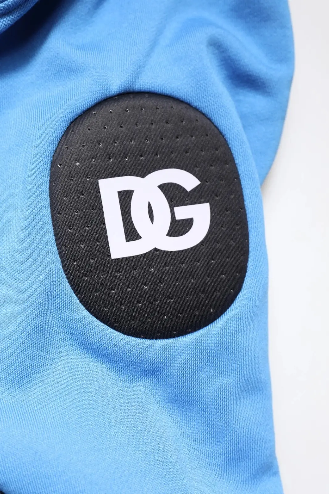Dolce & Gabbana sport kiyimlari uchun_yelek