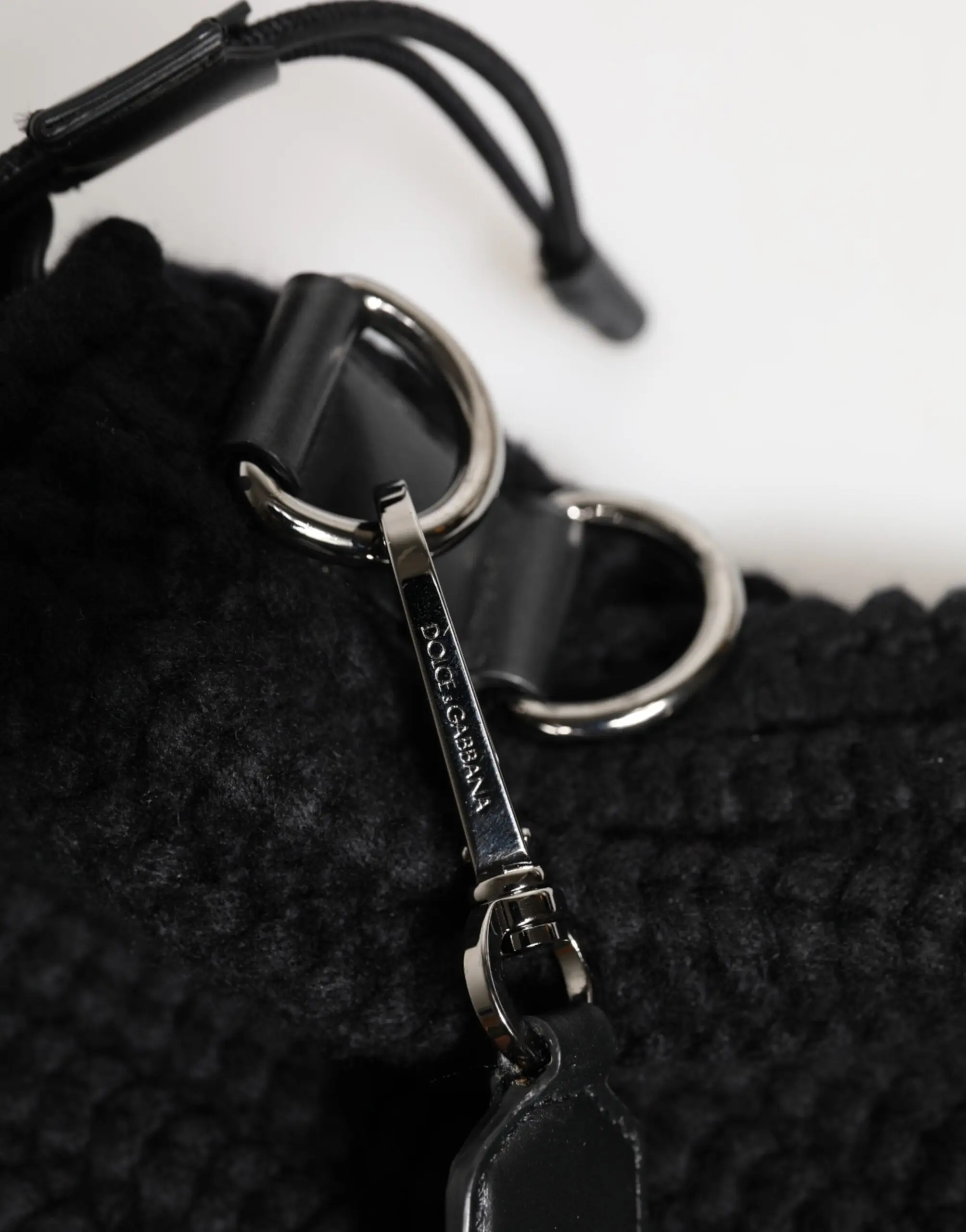 Dolce & Gabbana yagona sumkasi