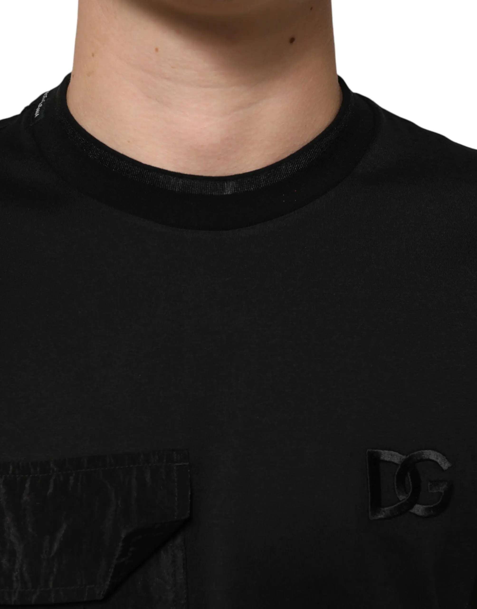 Черная хлопковая футболка с вышитым логотипом DG от Dolce & Gabbana