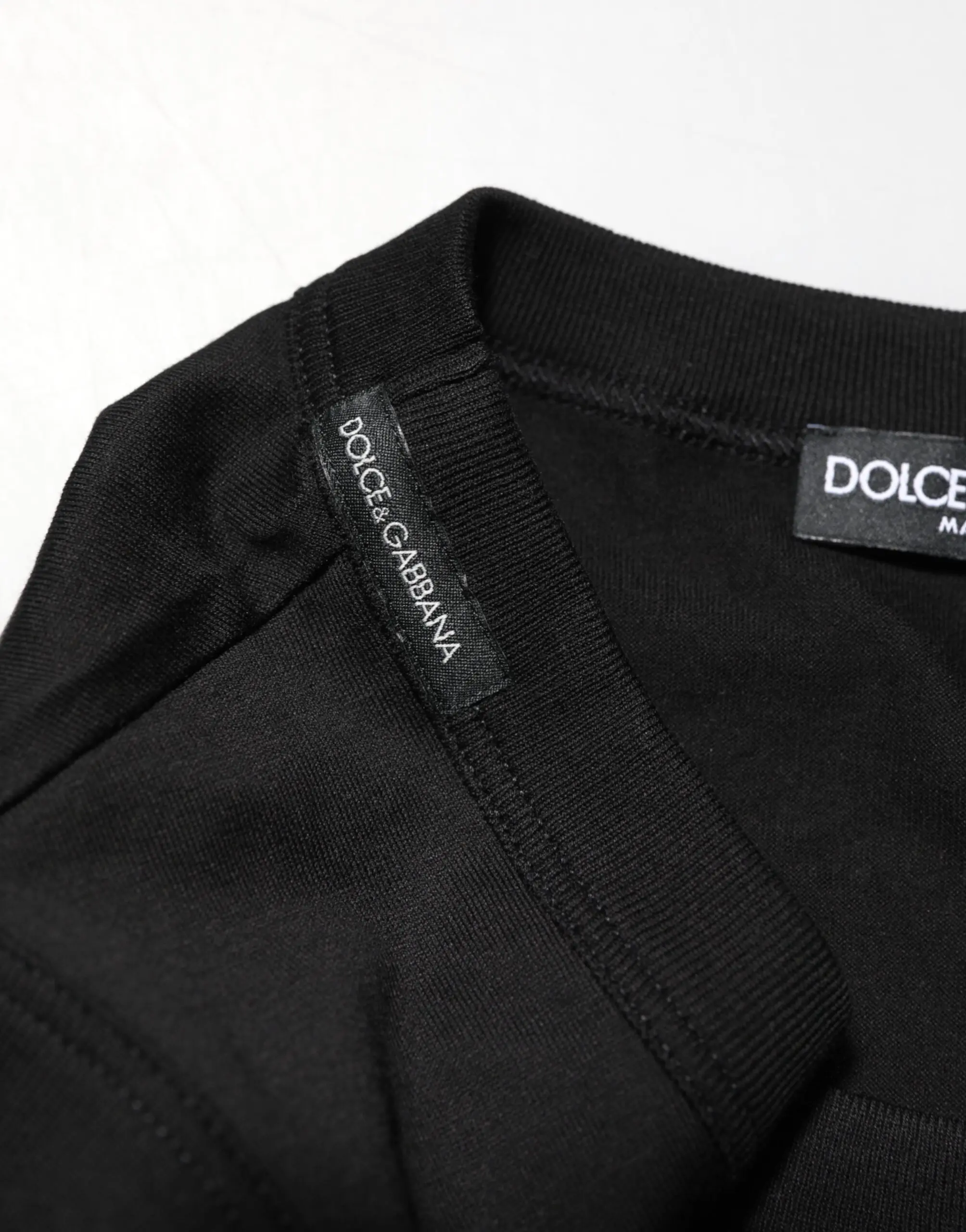 Dolce & Gabbana dan yengsiz ichki kiyim termos