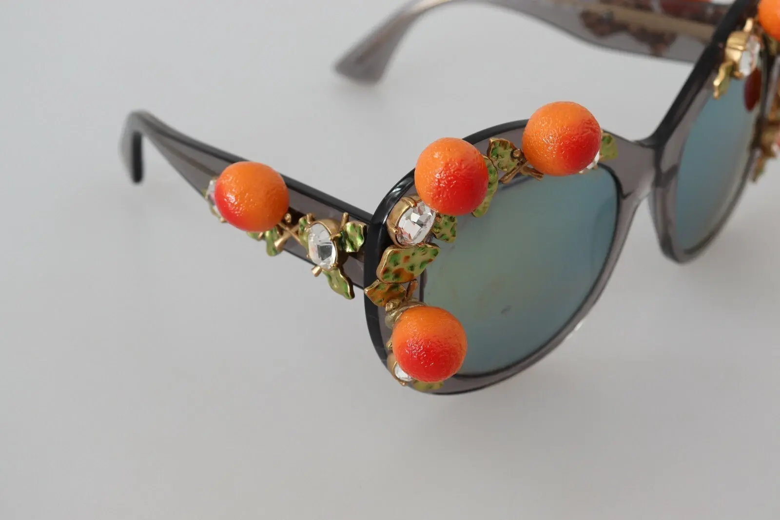 Солнцезащитные очки Dolce & Gabbana DG4283B