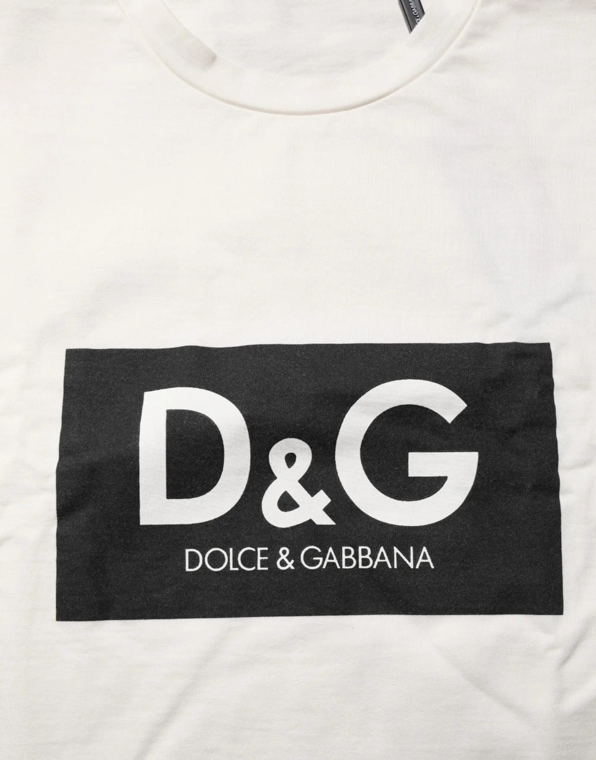 Ağ logotipli, yumaloq yoqali, paxtadan tikilgan Dolce & Gabbana erkaklar futbolkasi