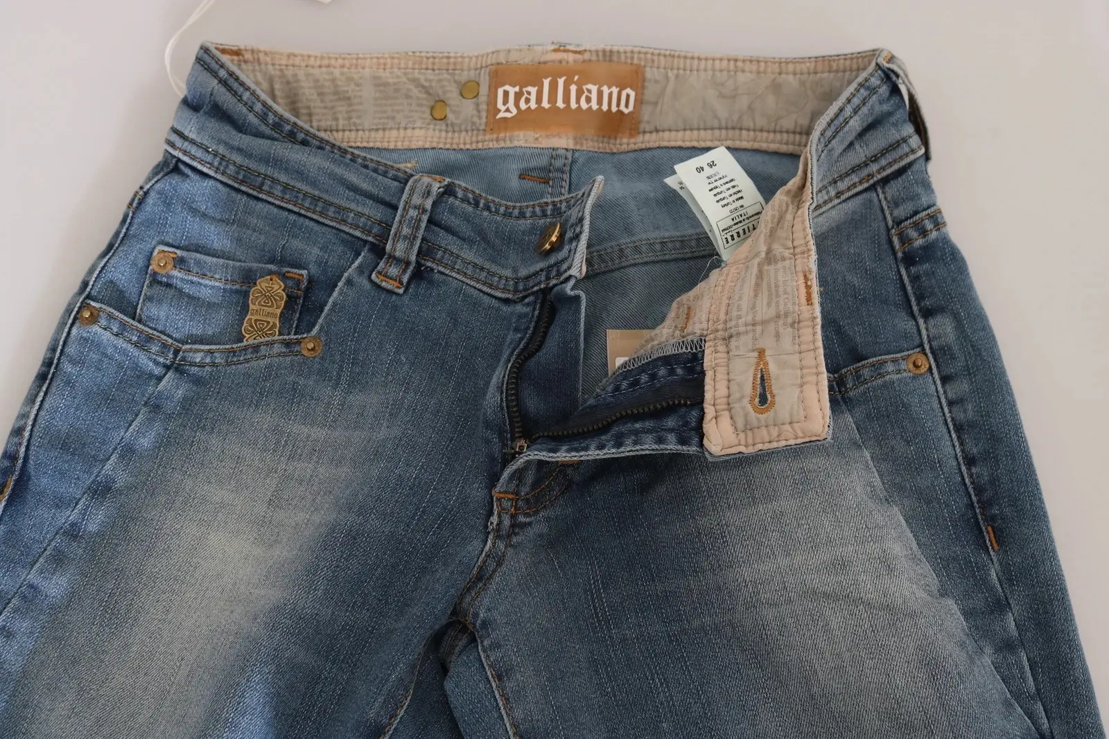 John Galliano ko'k yuvilgan jinsi shimlar