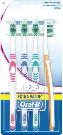 Зубная щетка Oral-B SHINY CLEAN 4 штуки