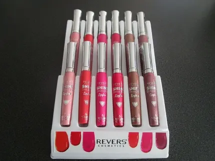 Блеск для губ Revers Cosmetics Shine Diamond