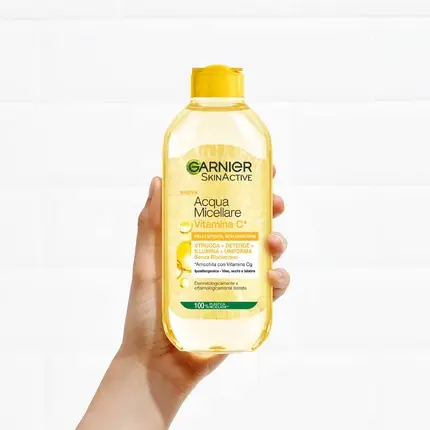 Мицеллярная вода Garnier SkinActive 3в1 с витамином С