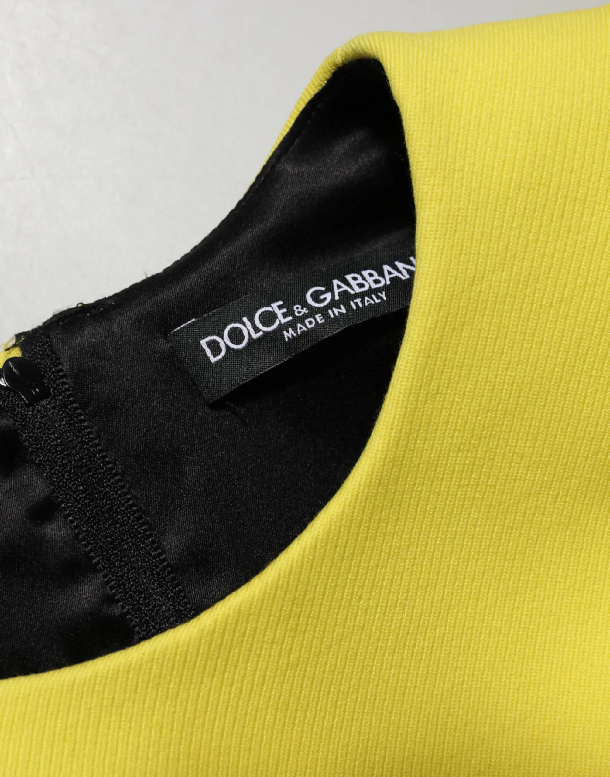 Желтое платье-футляр А-силуэта без рукавов мини Dolce & Gabbana