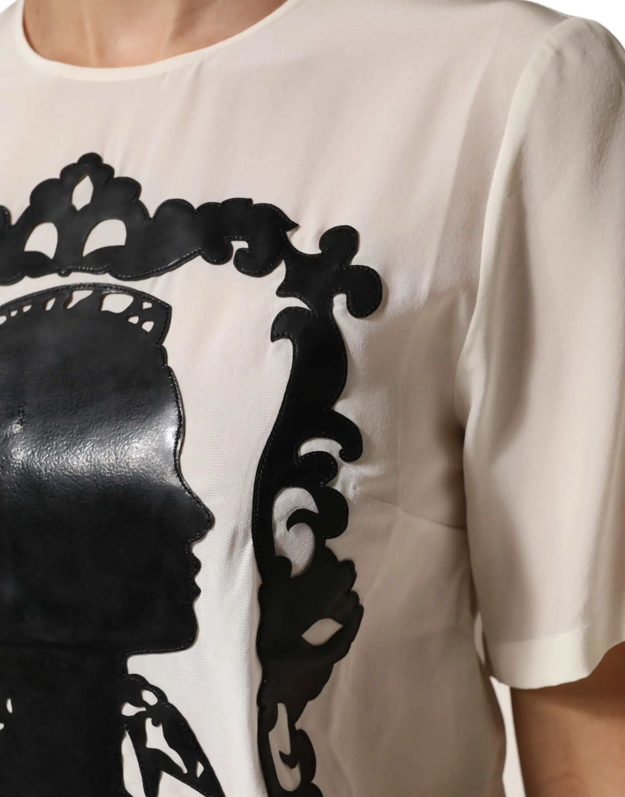 Топ с коротким рукавом Cream Silk Silhouette Detail от Dolce & Gabbana