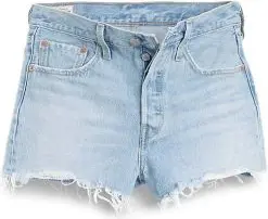Levi's shortslari