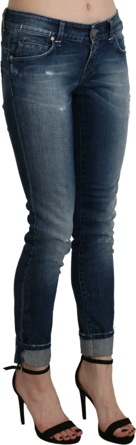 Jeans Yacht