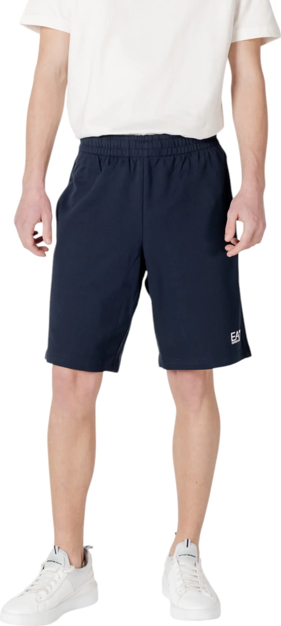 EA7 Shortlar