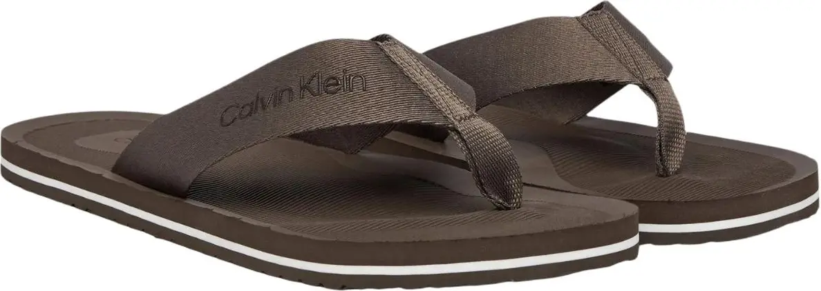 Calvin Klein'dan To'shaklar