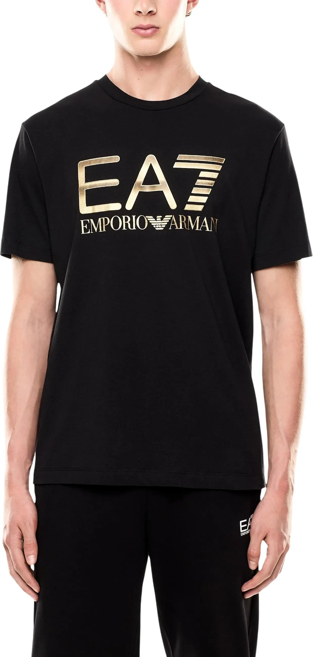 EA7 futbolkalari