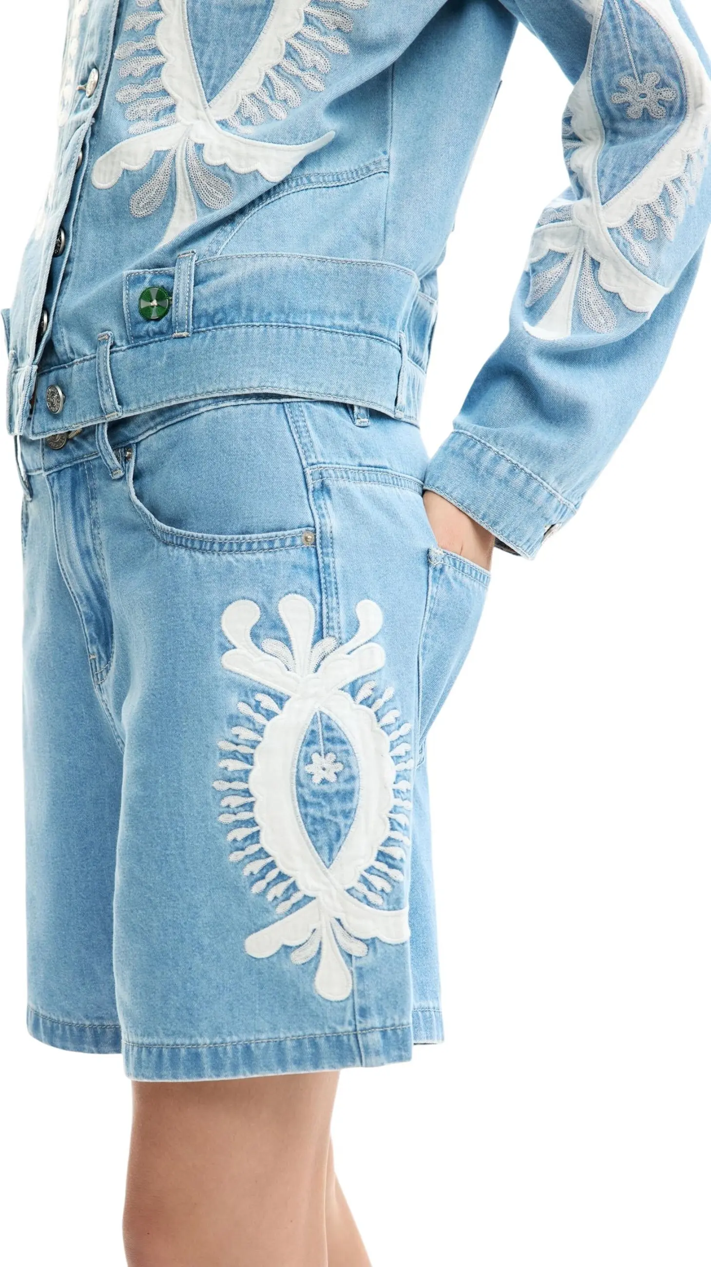 Desigual shorti