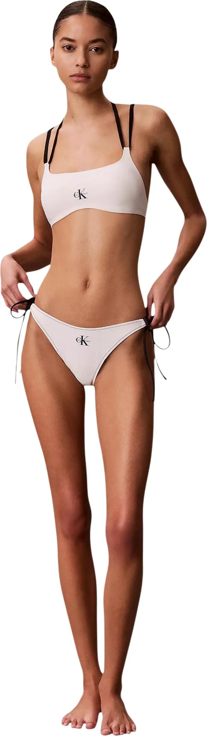Plyaj kiyimlari Calvin Klein Jeans