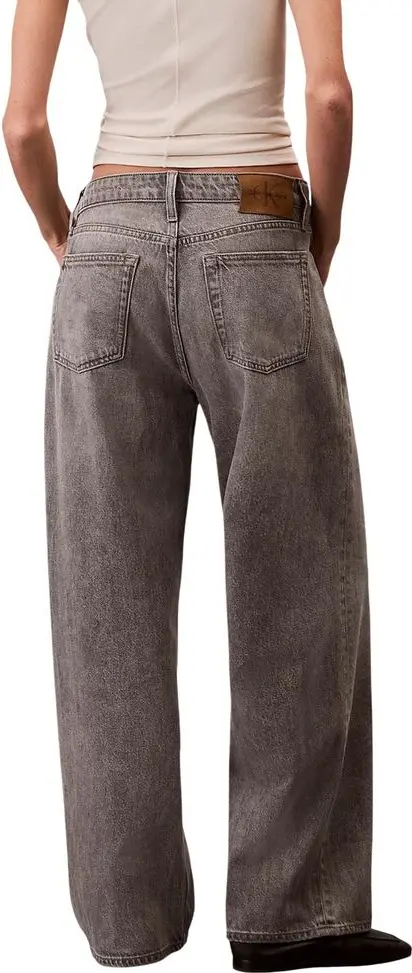 Calvin Klein Jeans jinlari