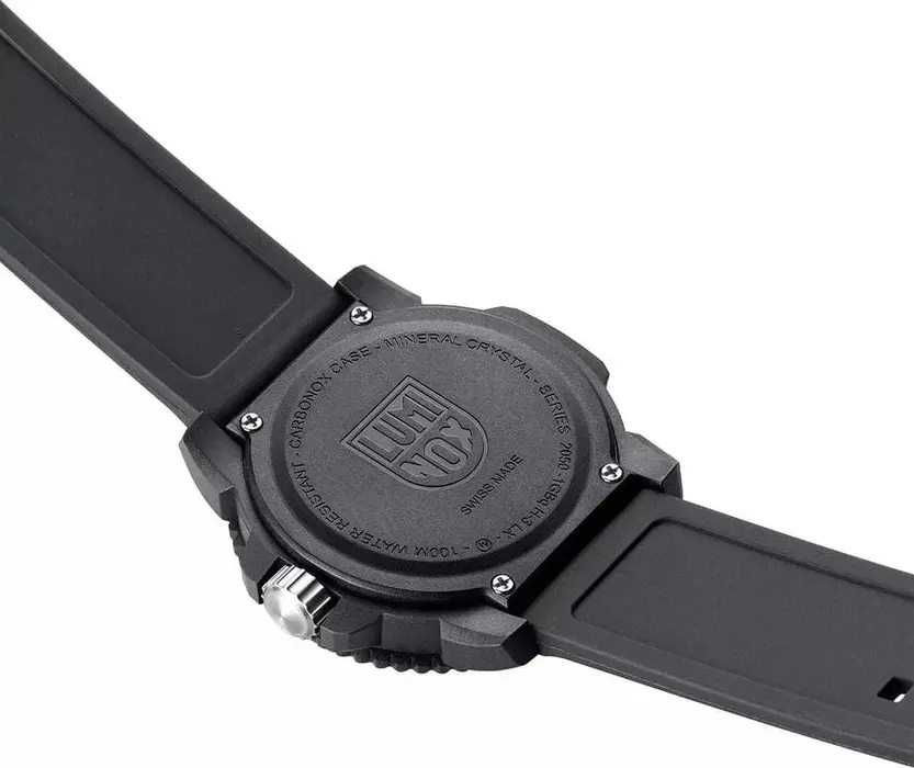 Спортивные часы Luminox