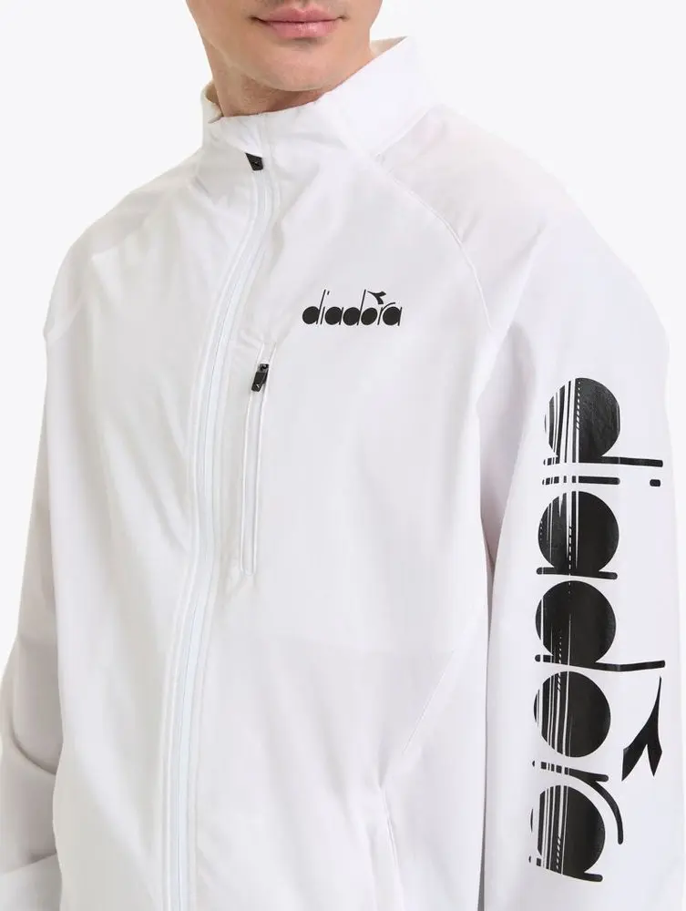 Diadora kurtkasi