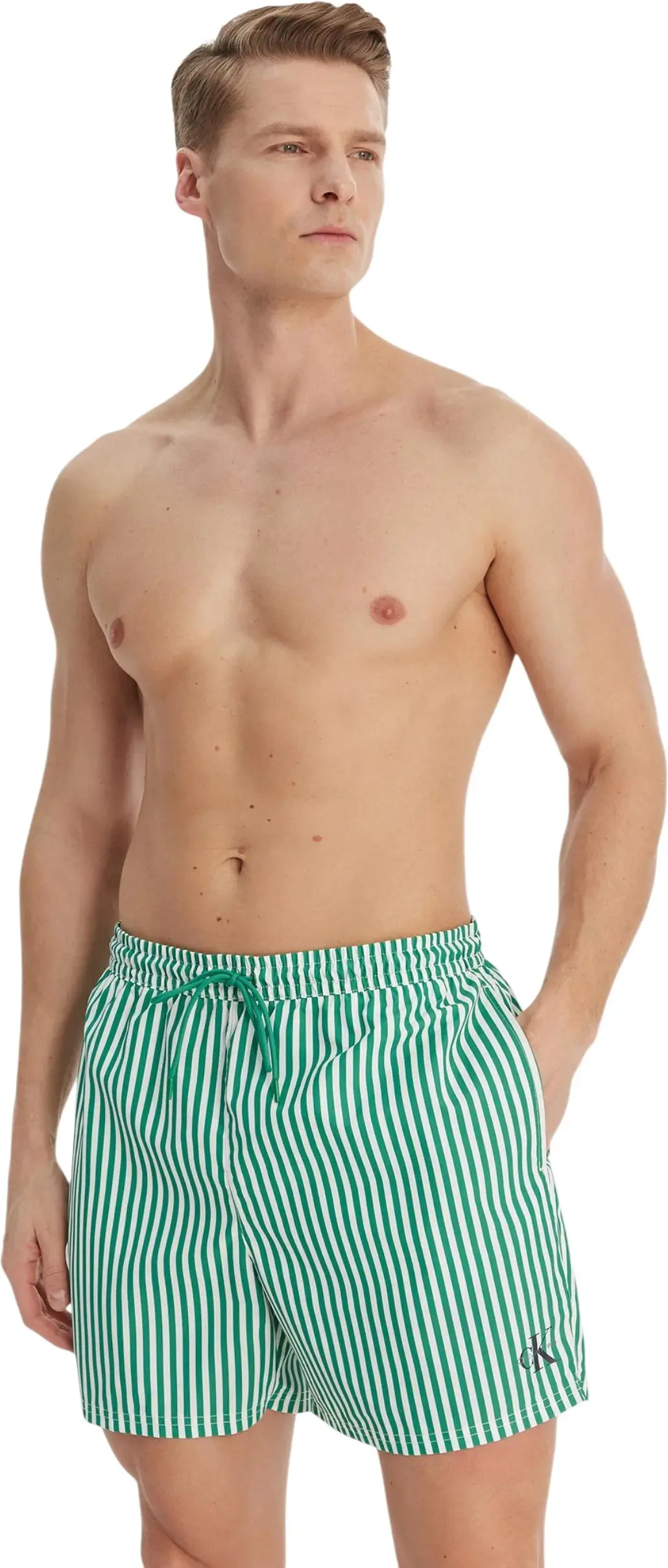 Calvin Klein Jeans suzuvchi shortilari