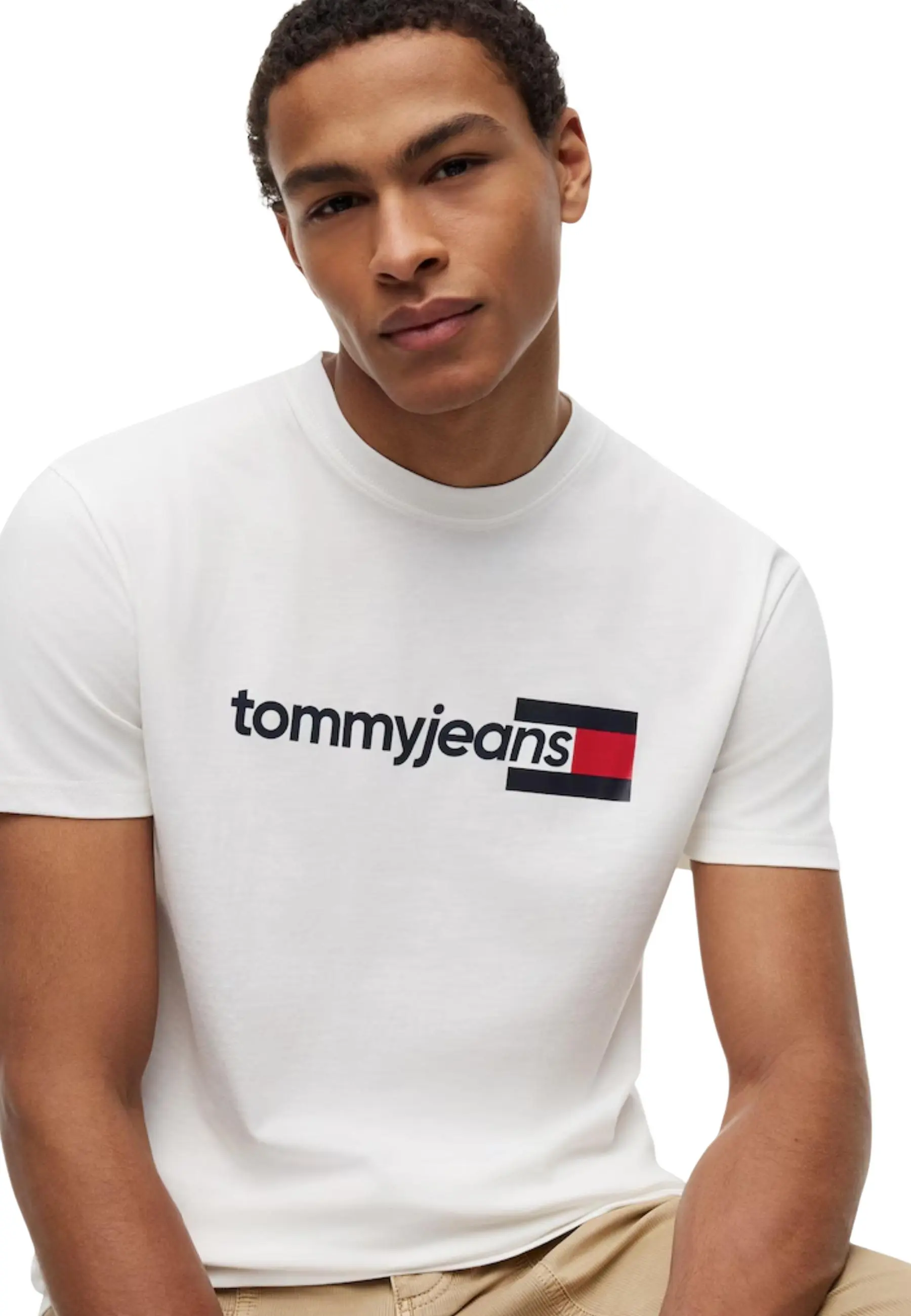 Tommy Jeans futbolkasi