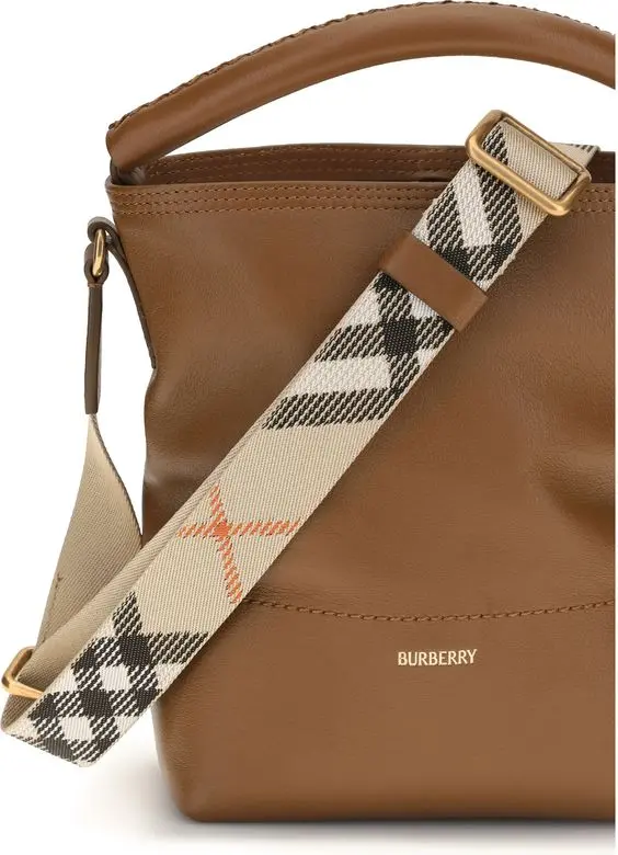 Бэг-седло Burberry