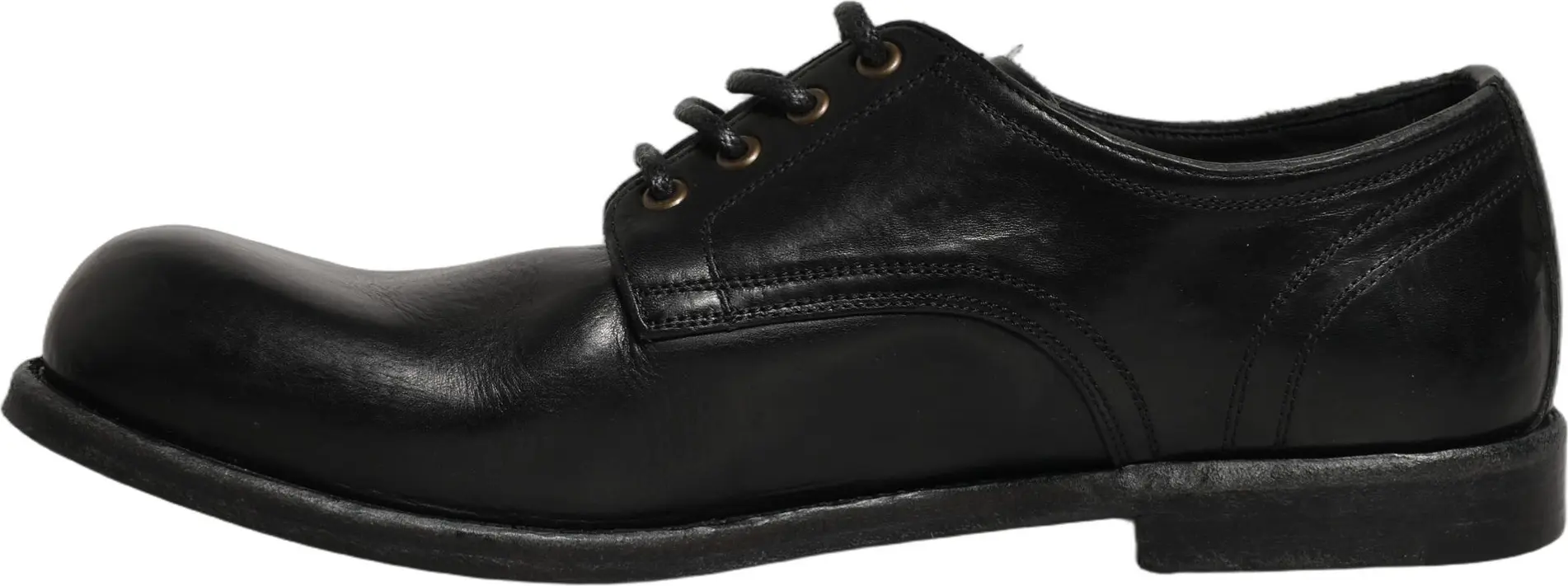 Dolce & Gabbana tomonidan ishlab chiqarilgan Derby rasmiy poyabzali